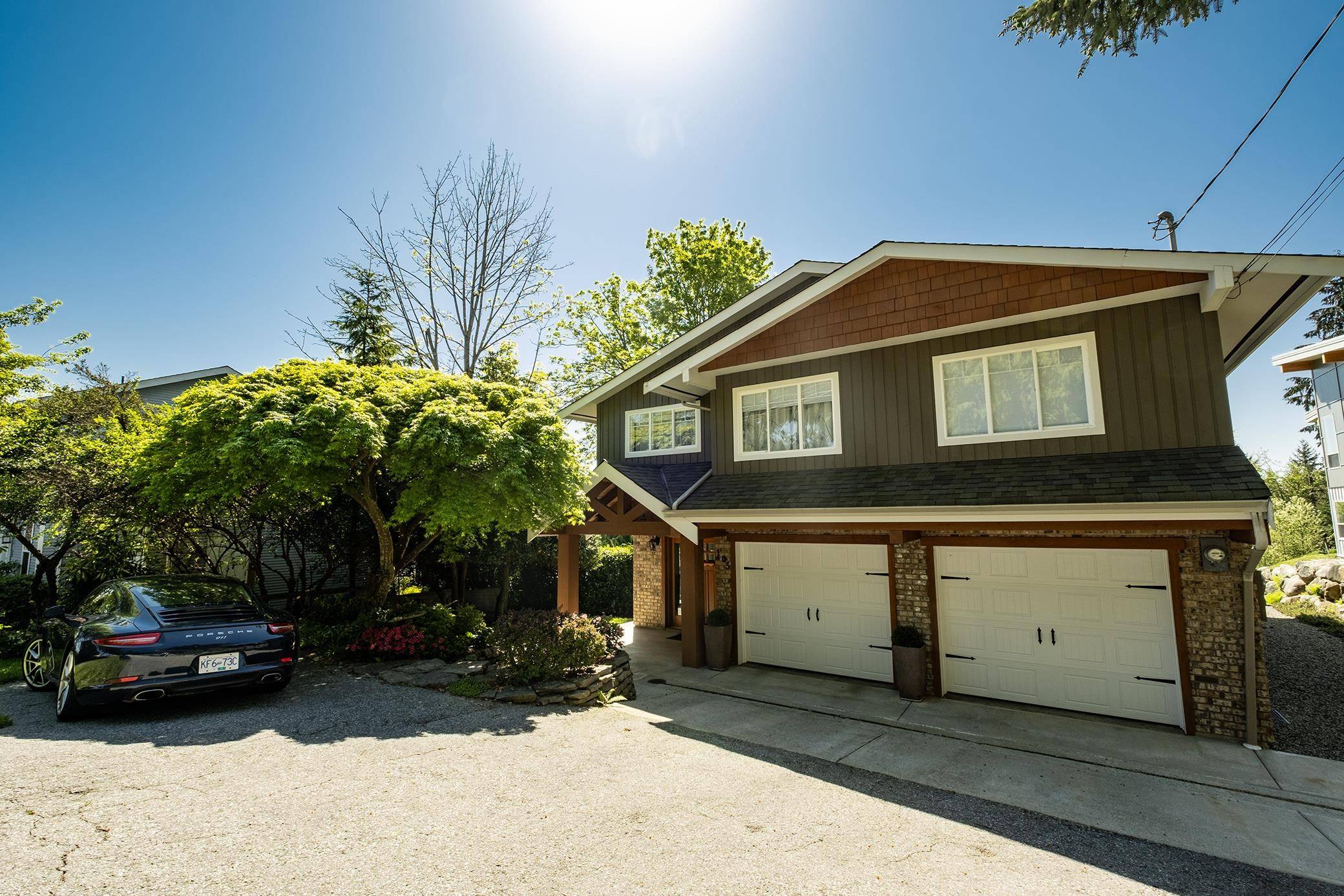 Gibsons, BC V0N 1V6,105 Wharf RD