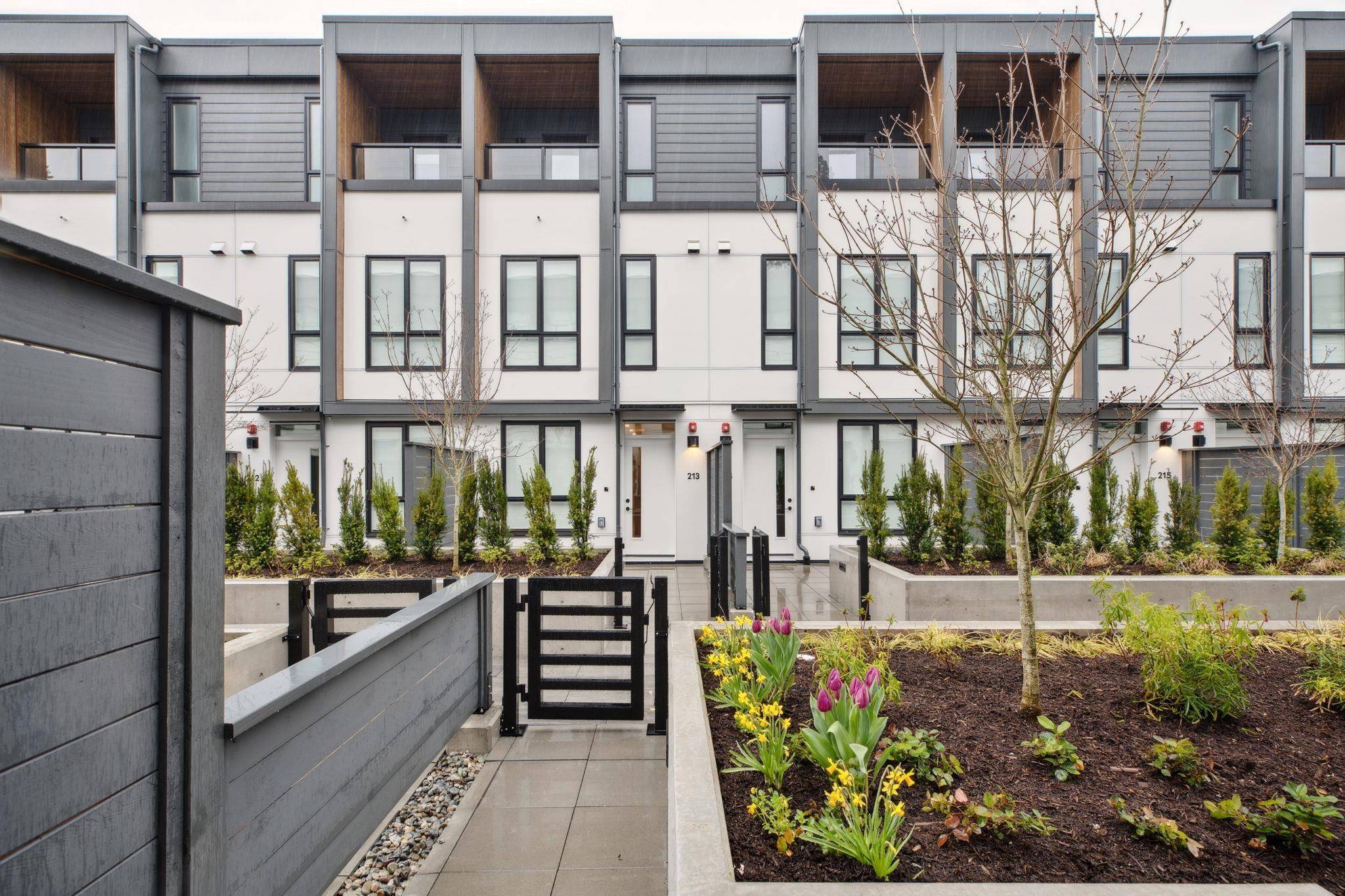 Coquitlam, BC V3J 0P7,715 Ducklow ST #243