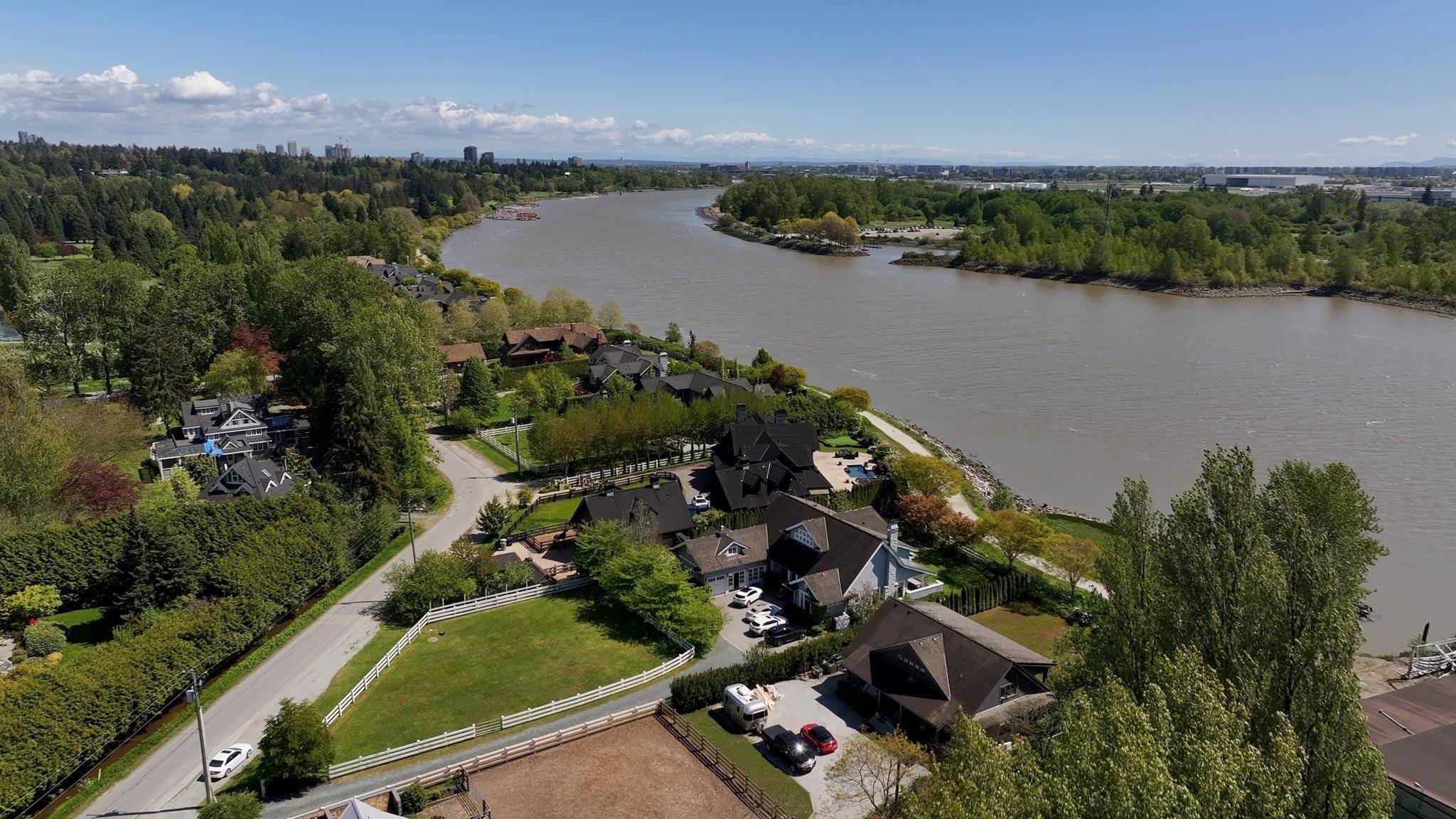 Vancouver, BC V6N 0A3,7520 Balaclava ST
