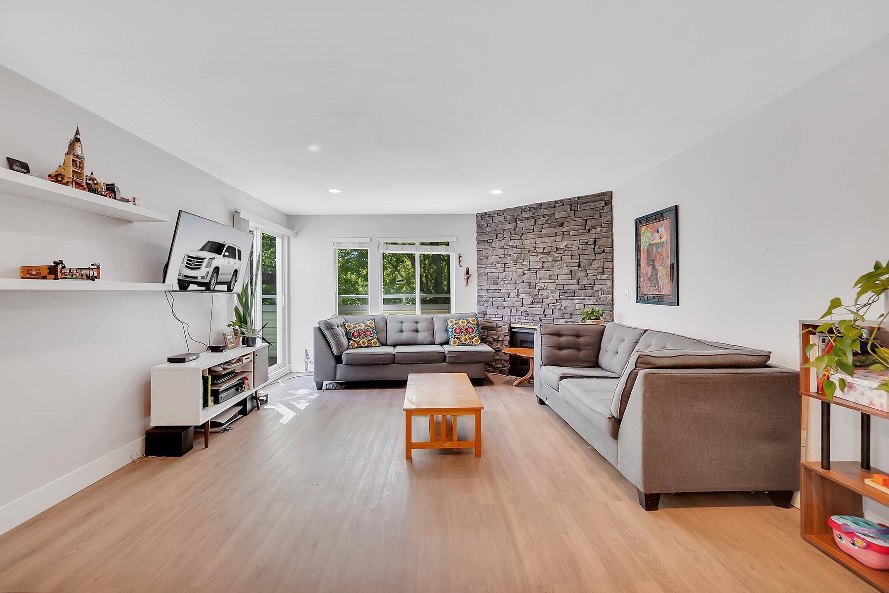 Ladner, BC V4K 1X3,5661 Ladner Trunk RD #22