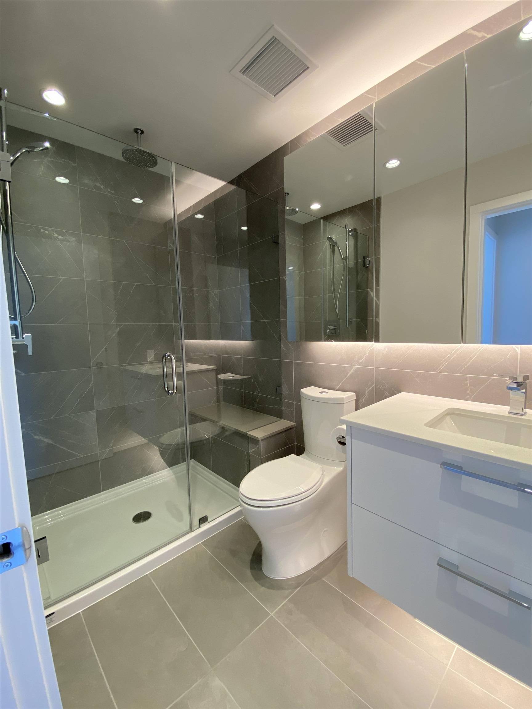 Vancouver, BC V6T 0E5,5380 Crooked Branch RD #410