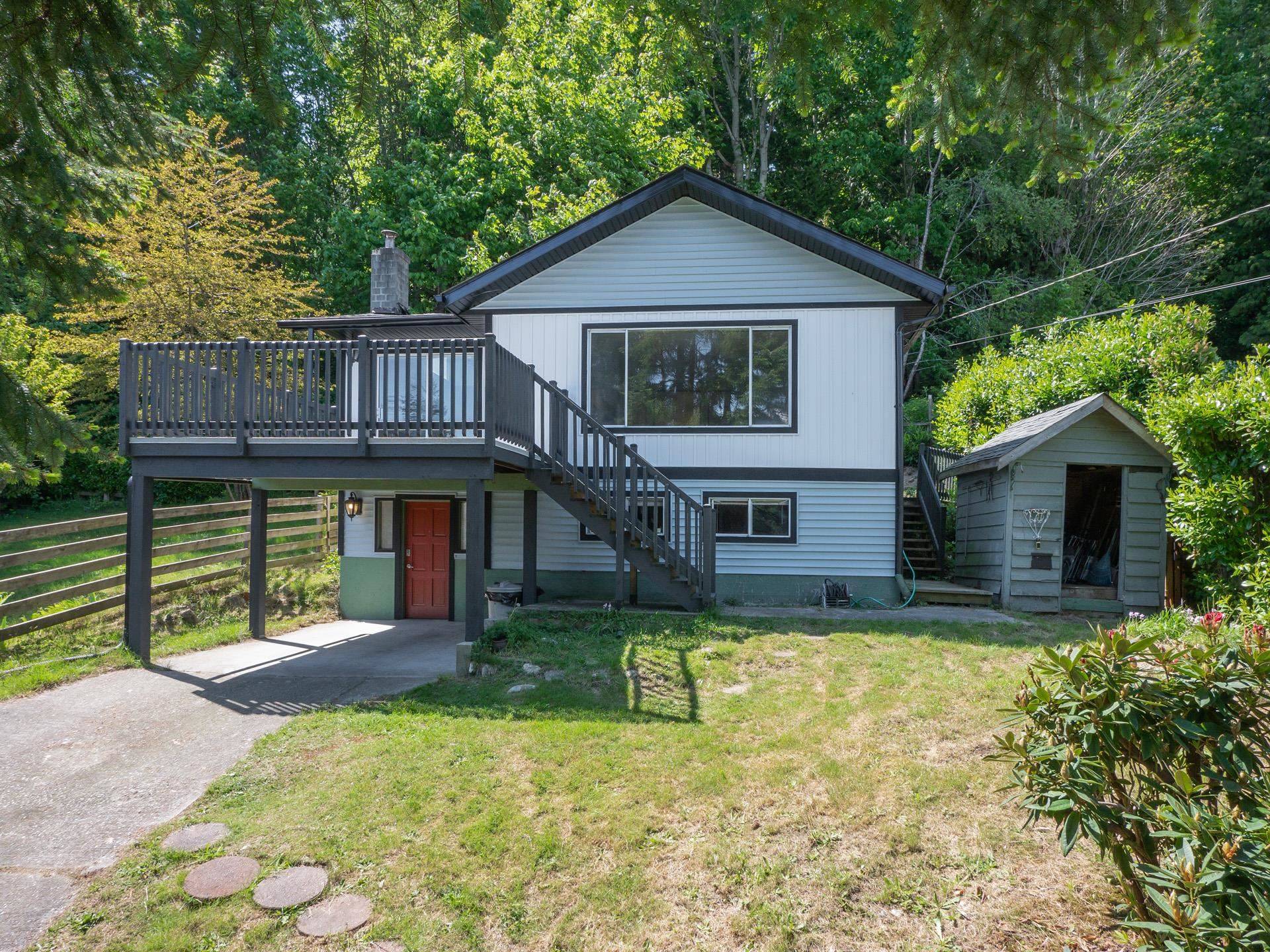 Gibsons, BC V0N 1V8,642 Gower Point RD