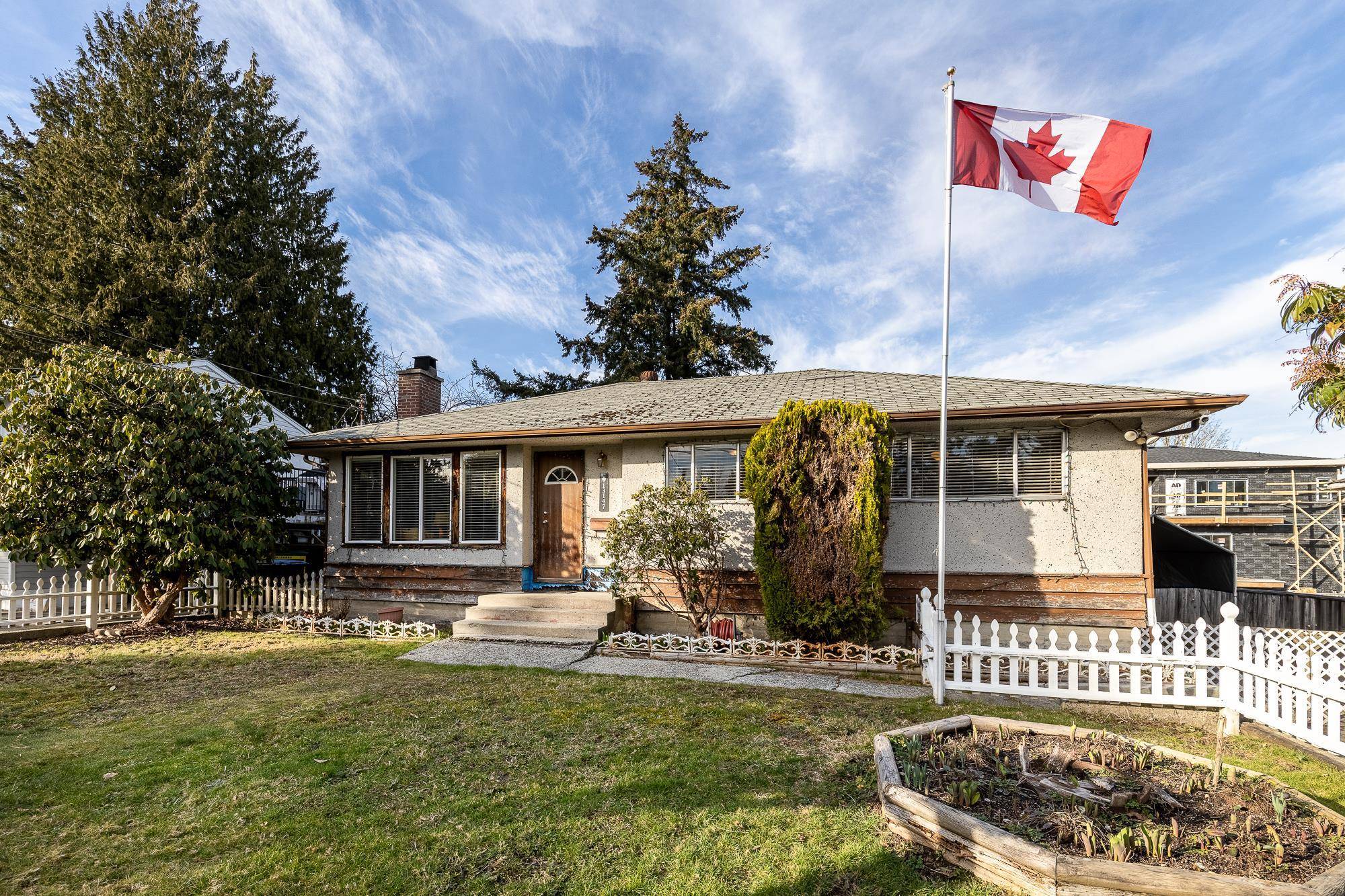 Surrey, BC V3T 2E4,13147 106a AVE