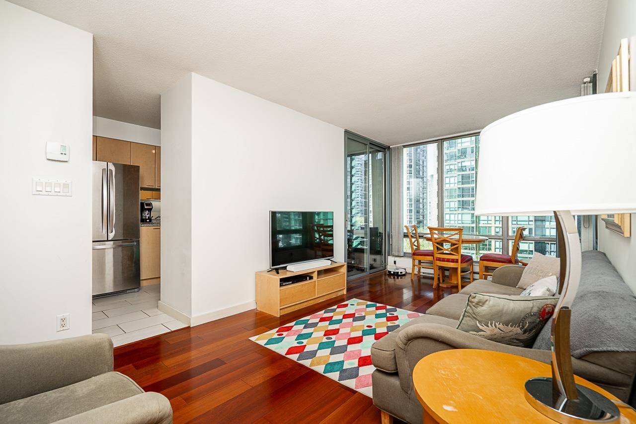Vancouver, BC V6E 4R3,1288 W Georgia ST #702