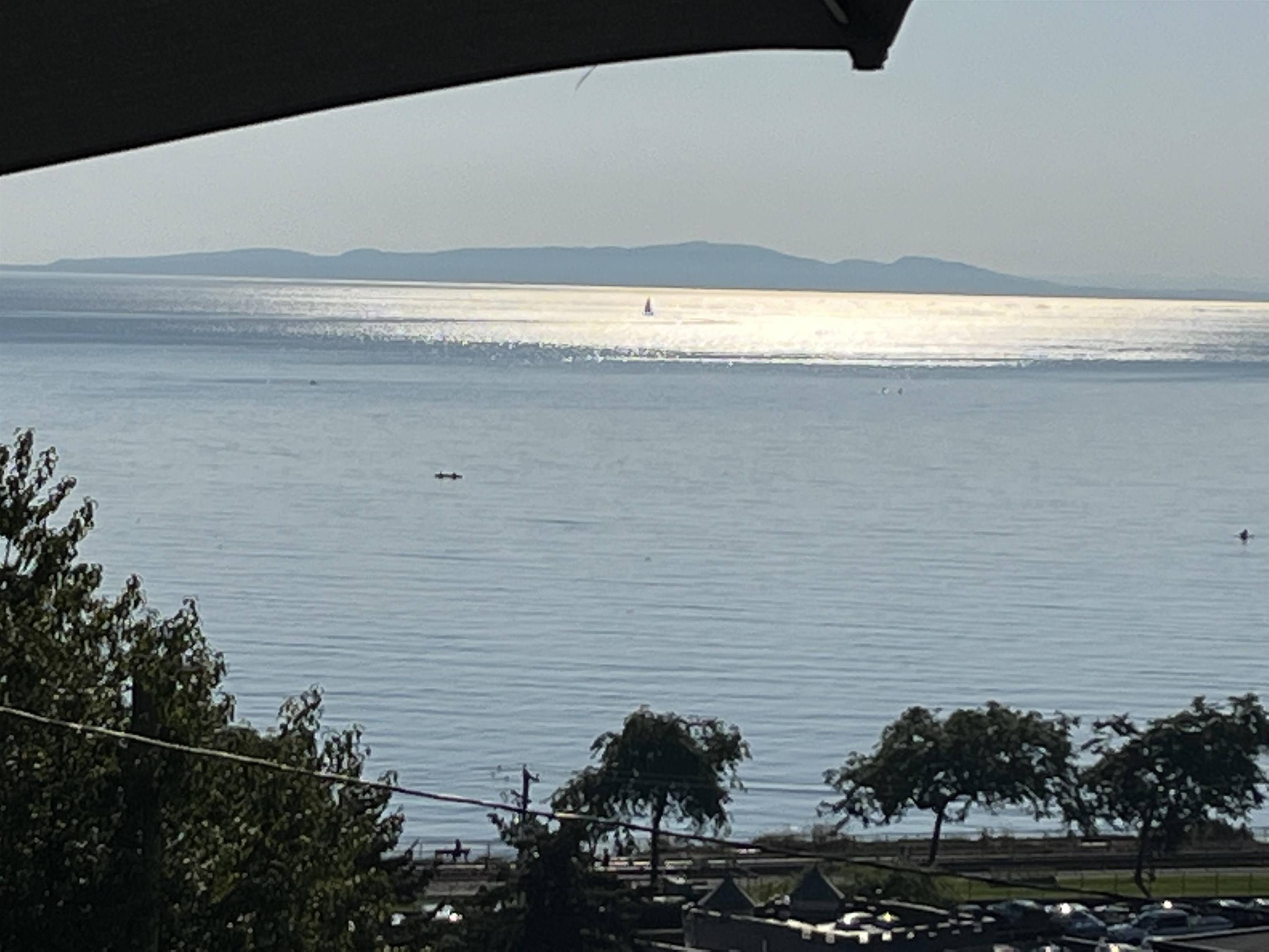 White Rock, BC V4B 5G8,1246 Oxford ST