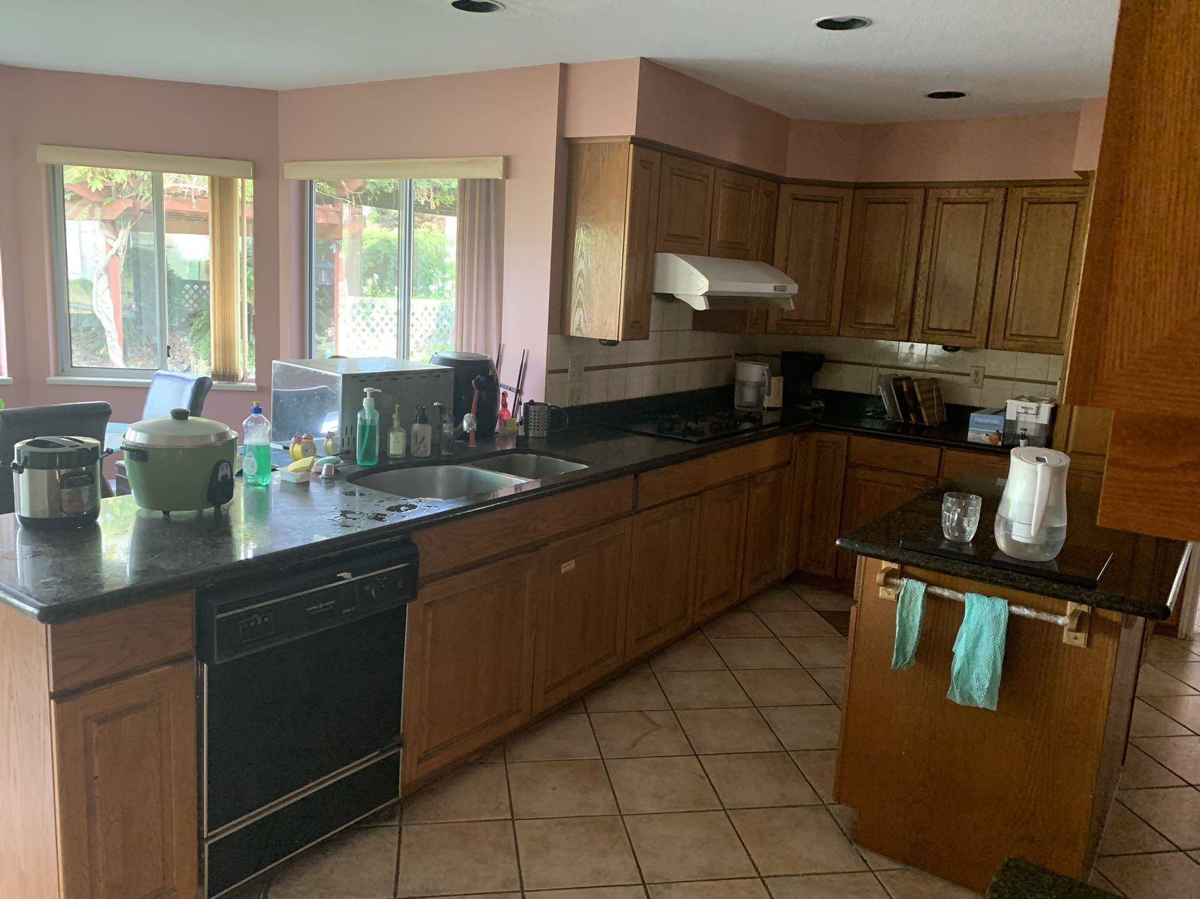 Burnaby, BC V5A 3Y2,1339 Glen Abbey DR #Garden Suite