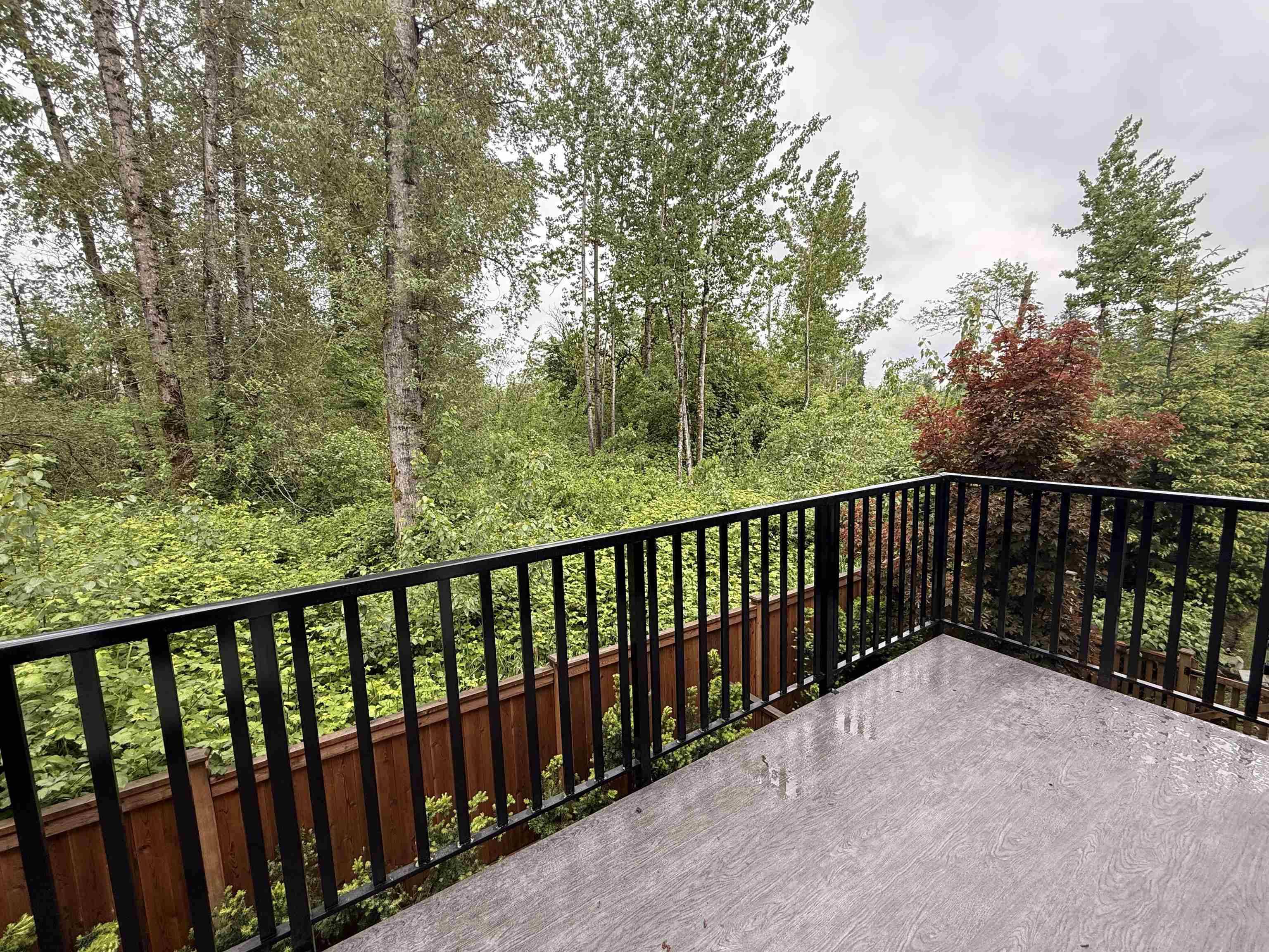 Langley, BC V2Y 4J6,20327 72b AVE #70