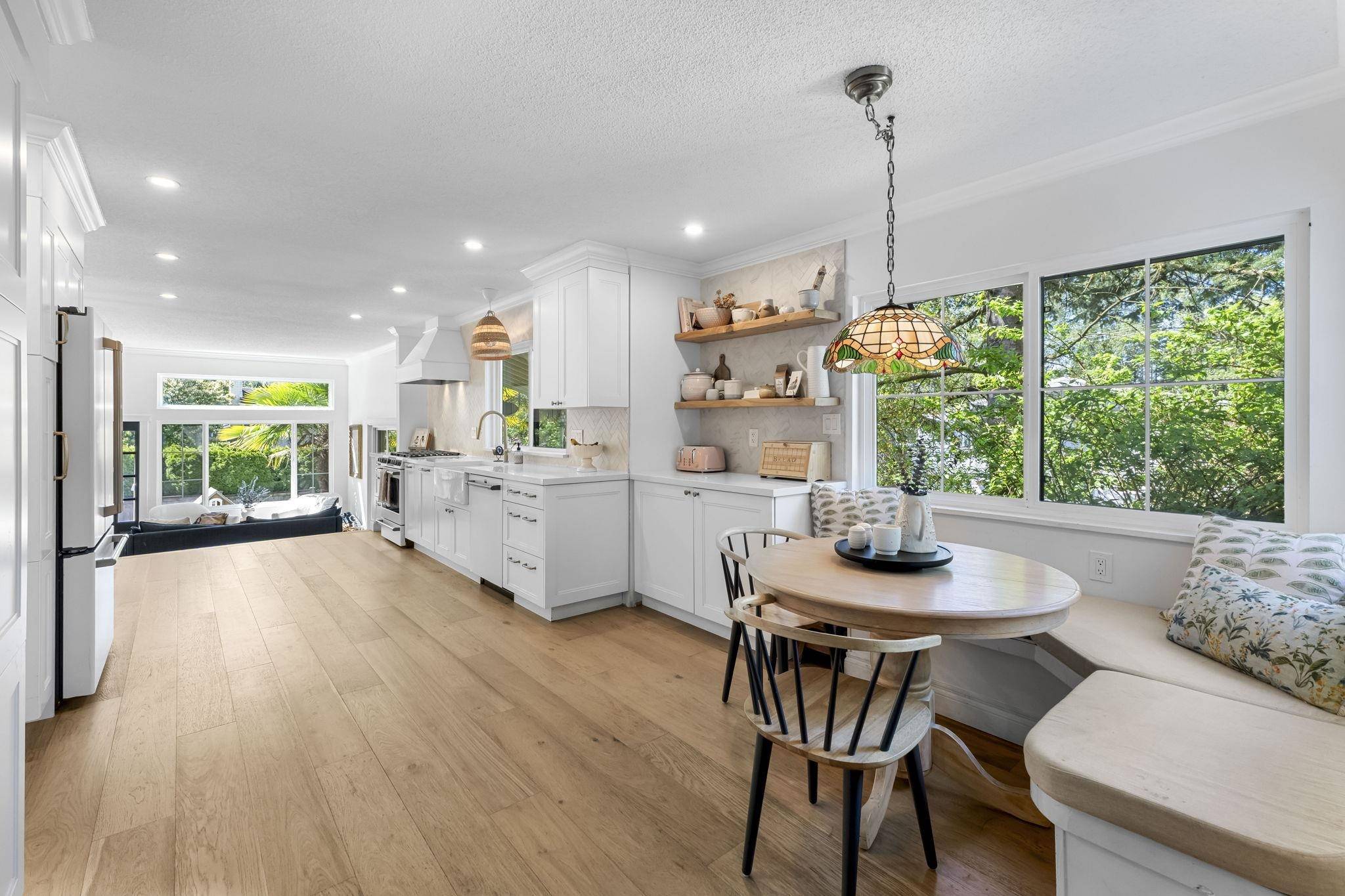 North Vancouver, BC V7P 2E4,1682 W 21st ST