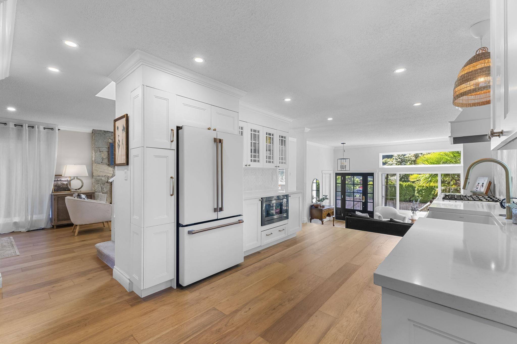North Vancouver, BC V7P 2E4,1682 W 21st ST