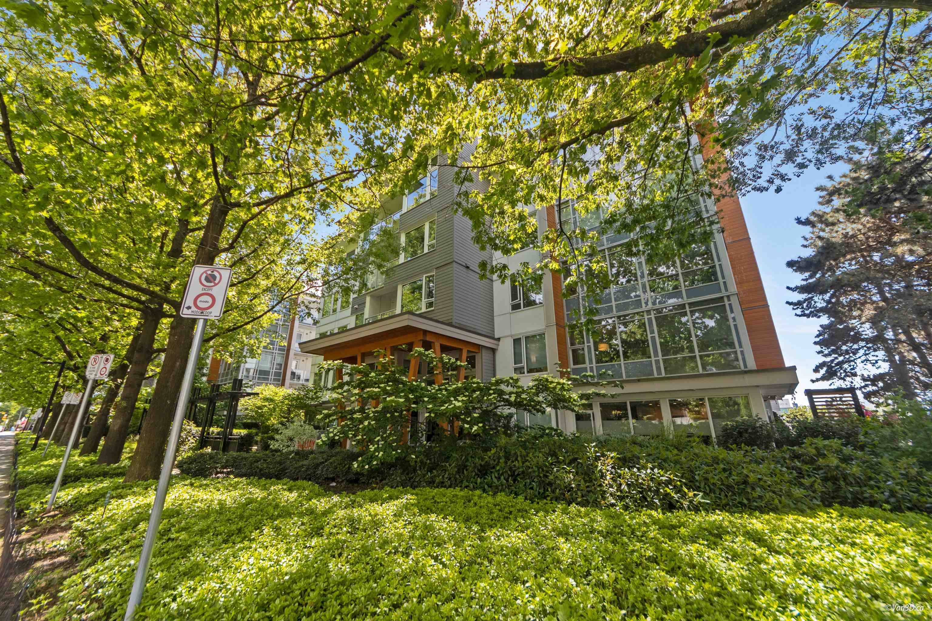 North Vancouver, BC V7M 0E8,277 W 1st ST #107