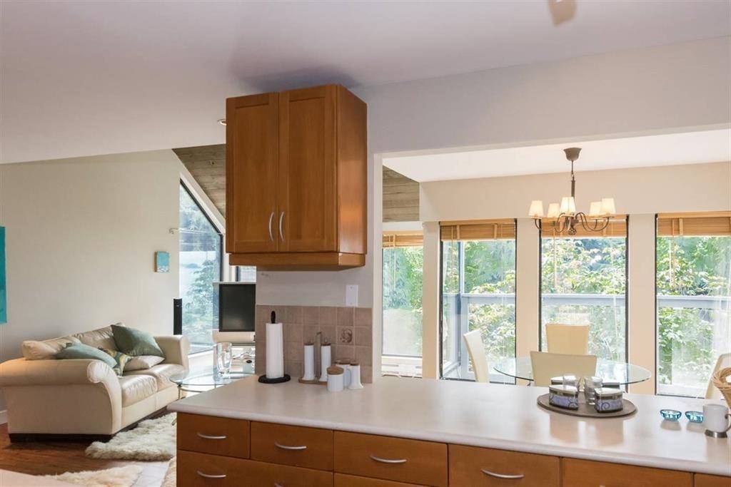 West Vancouver, BC V0N 2E0,430 Bayview RD