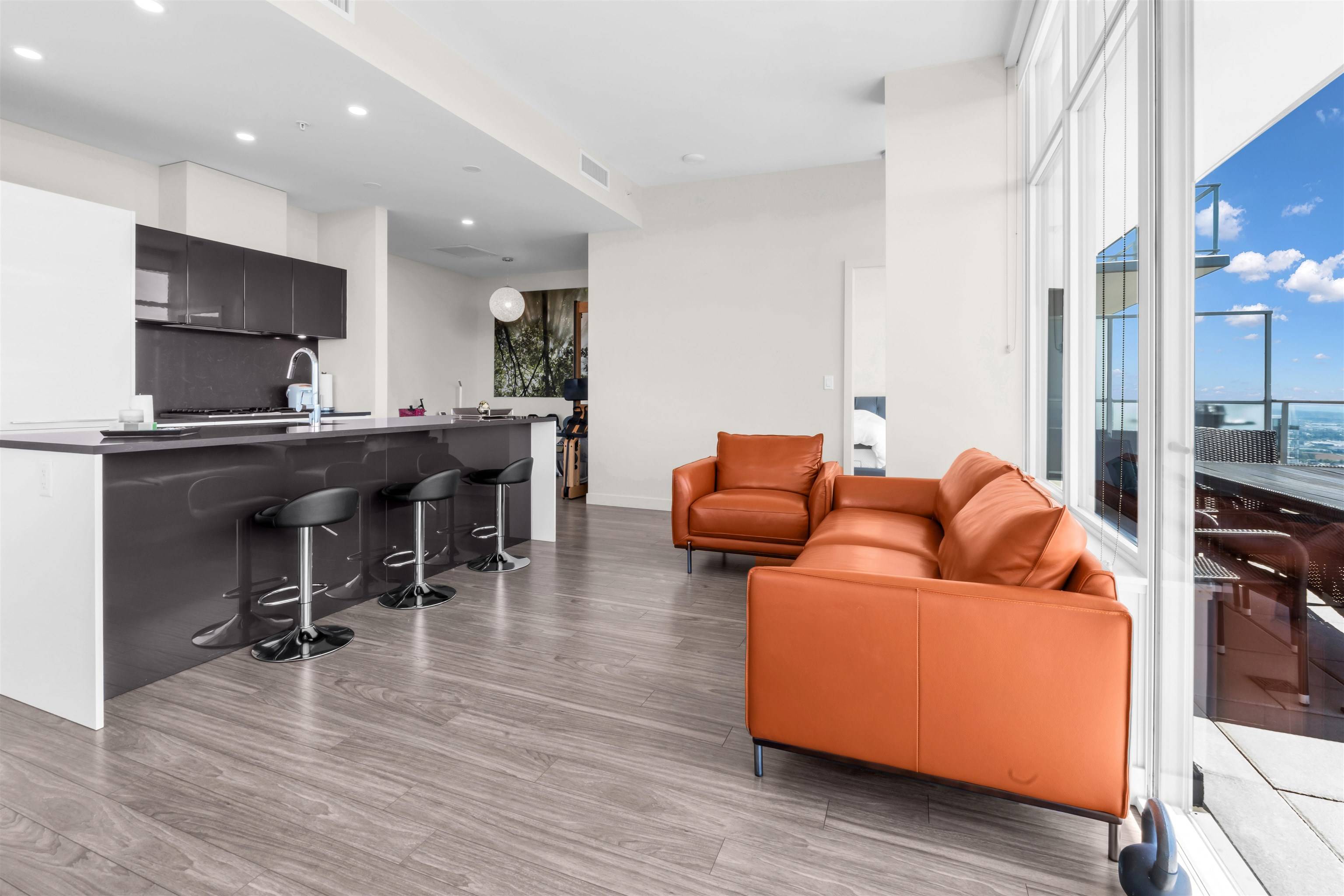 Burnaby, BC V5H 0H8,6383 Mckay AVE #4003
