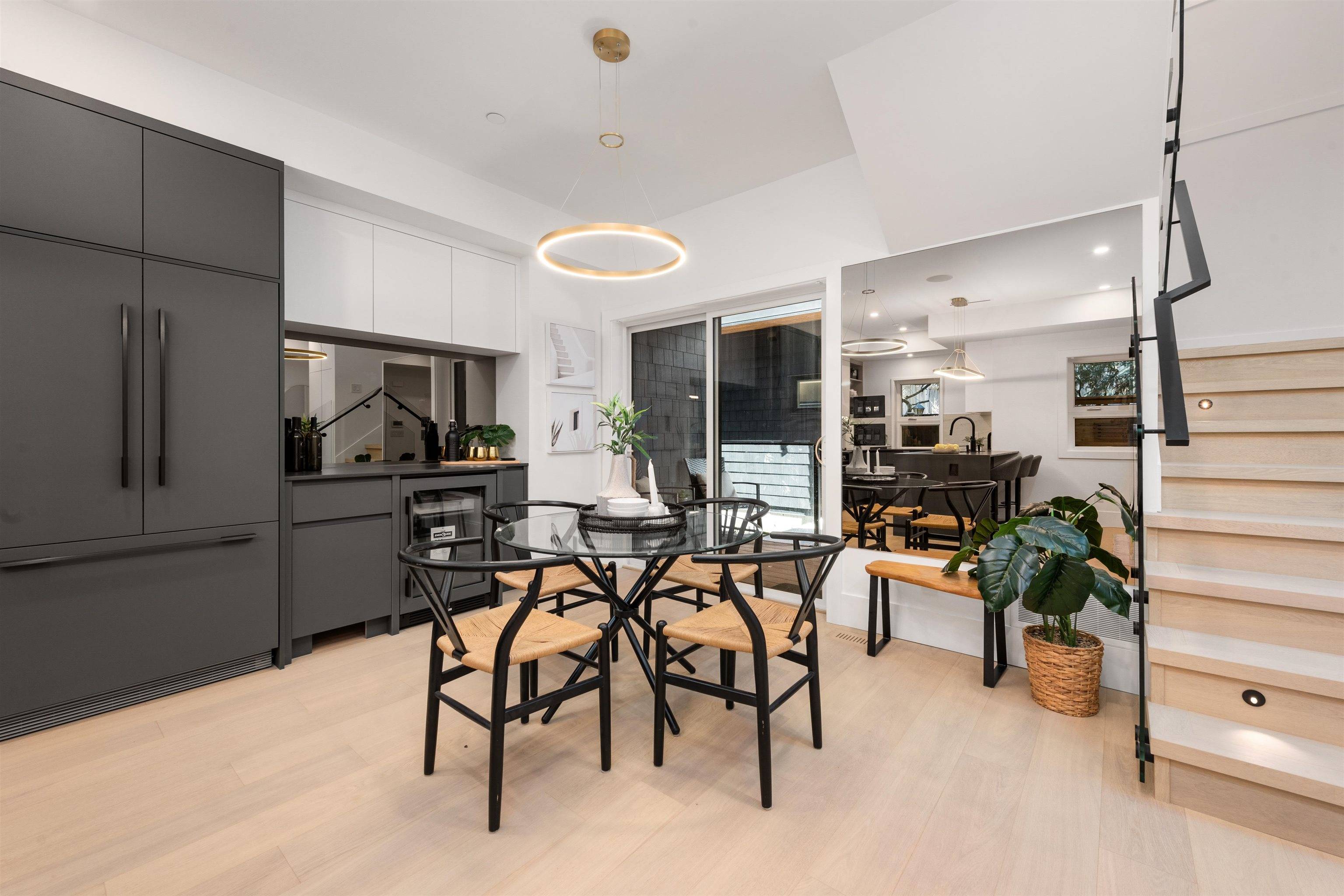 Vancouver, BC V5V 2Z8,371 E 33rd AVE #5