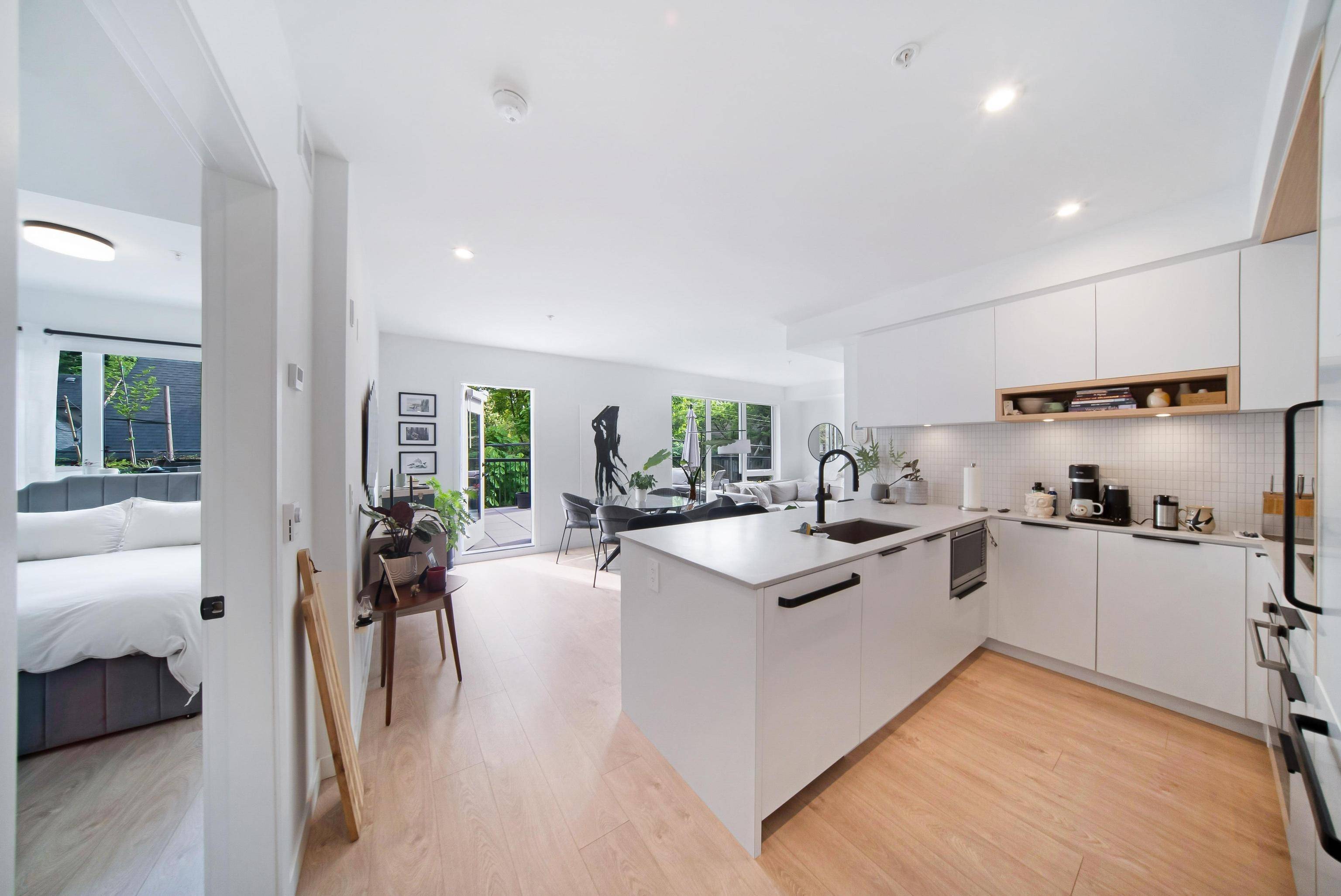 Vancouver, BC V5T 0K7,2520 Guelph ST #221