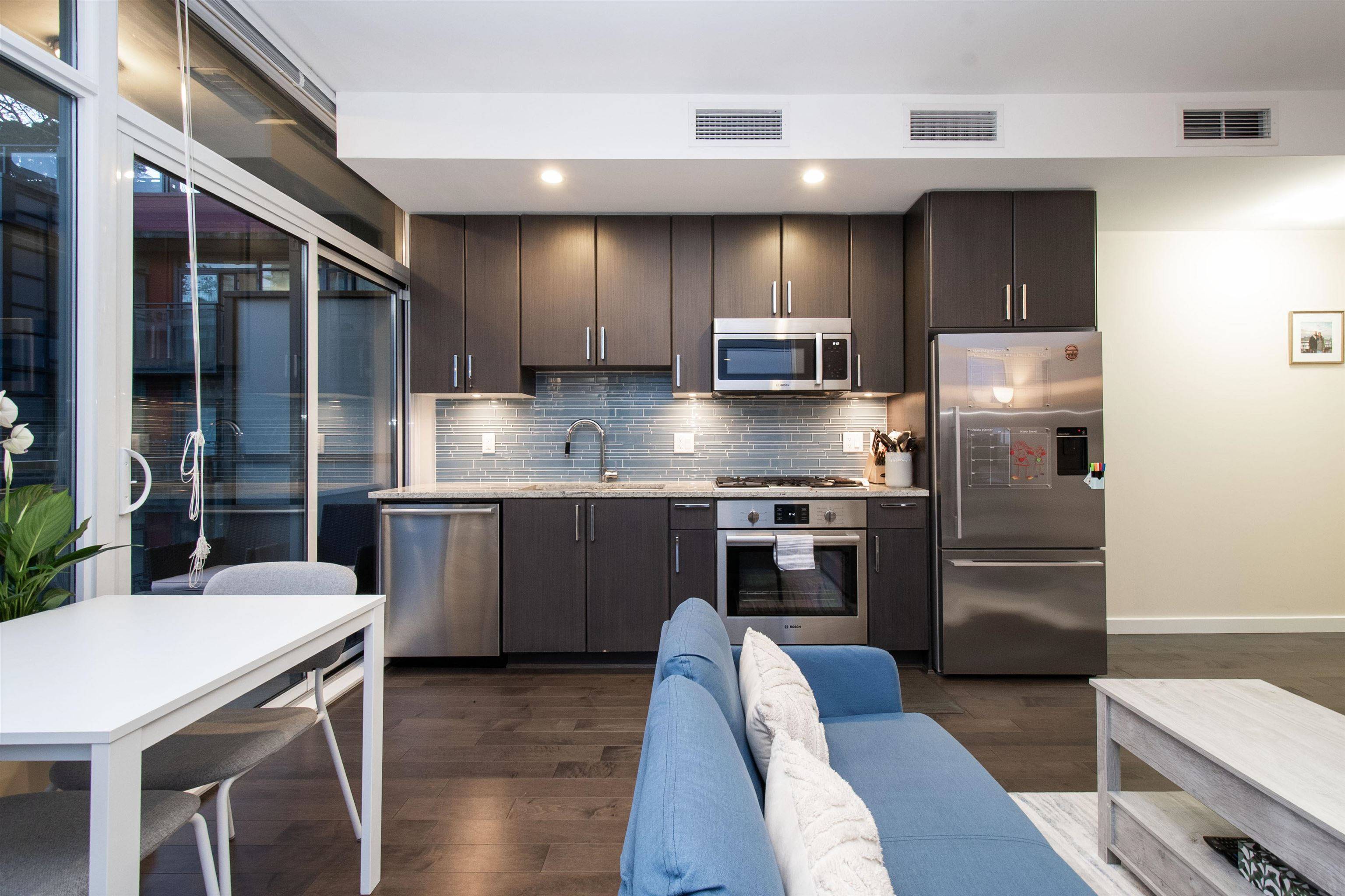 Vancouver, BC V5Y 0K3,38 W 1st AVE #504