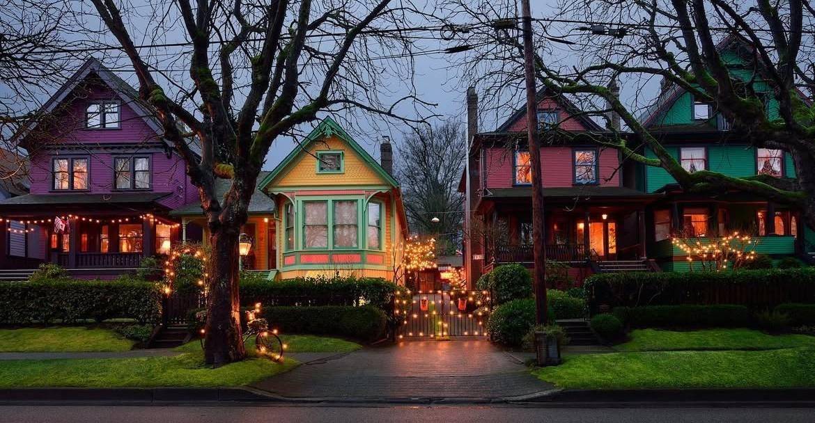 Vancouver, BC V5Y 1R8,140 W 10th AVE