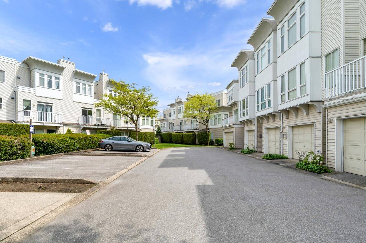 Richmond, BC V6V 2S2,12311 Mcneely DR #17