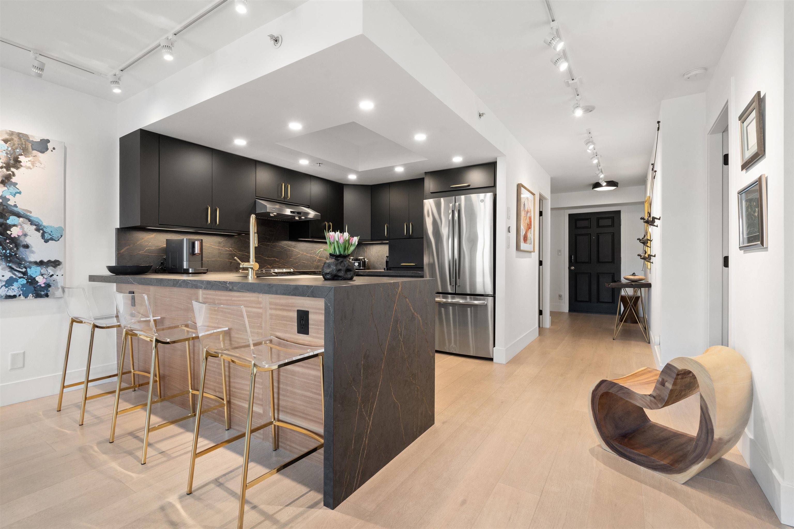 Vancouver, BC V6A 4E1,1128 Quebec ST #406
