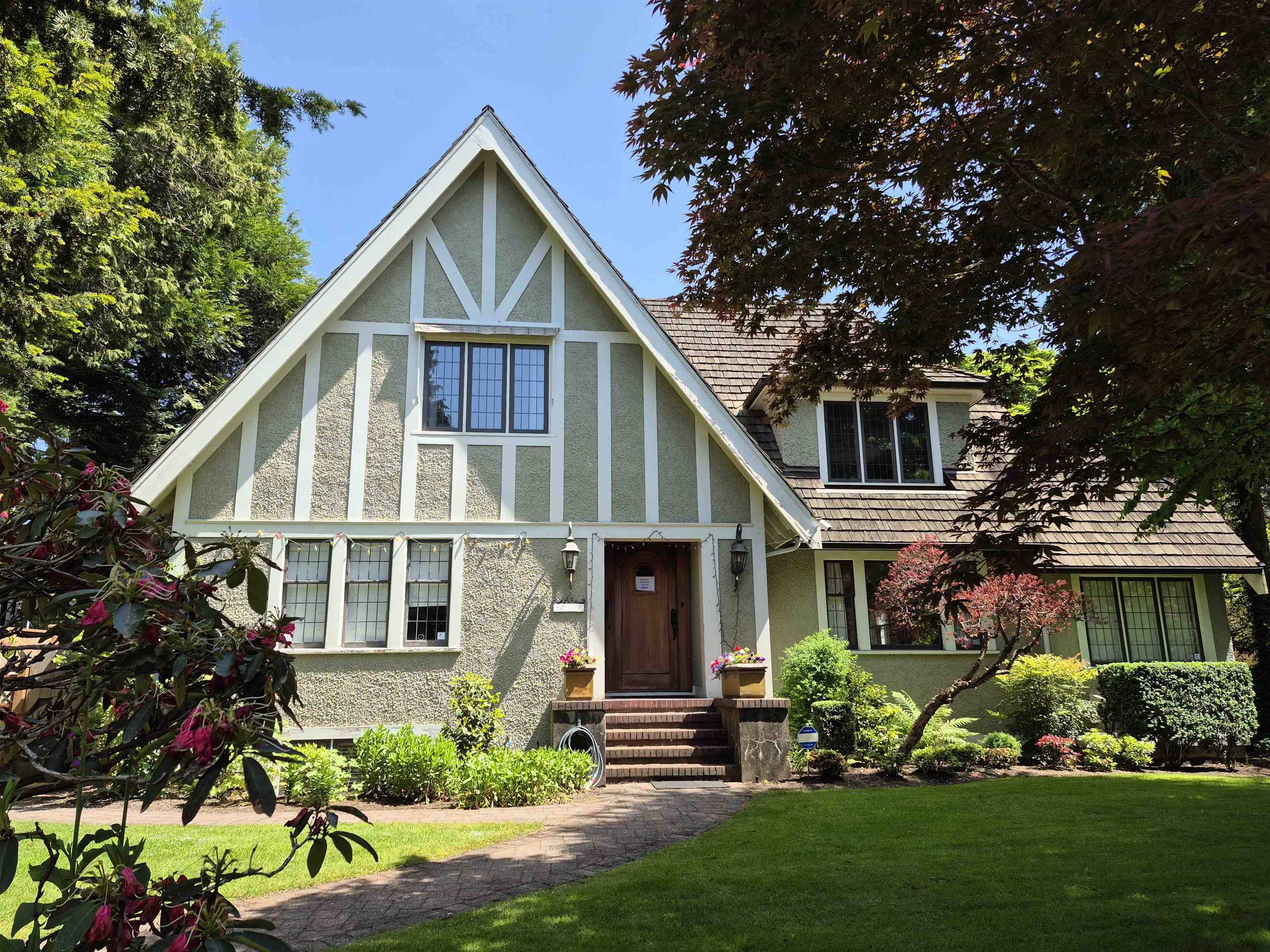 Vancouver, BC V6M 3R6,5588 Cypress ST