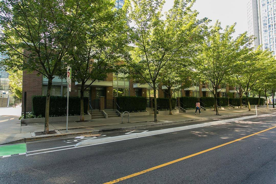 Vancouver, BC V6Z 3G6,938 Beatty ST