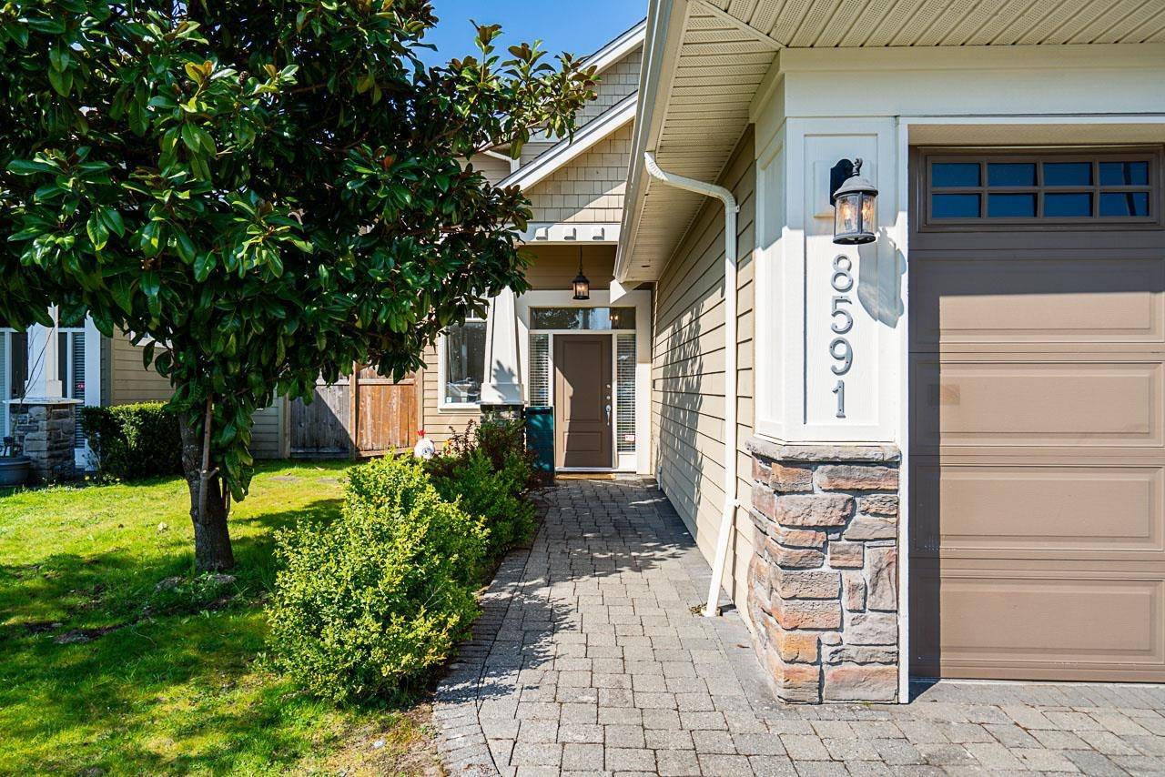Richmond, BC V6Y 2S5,8591 Ash ST