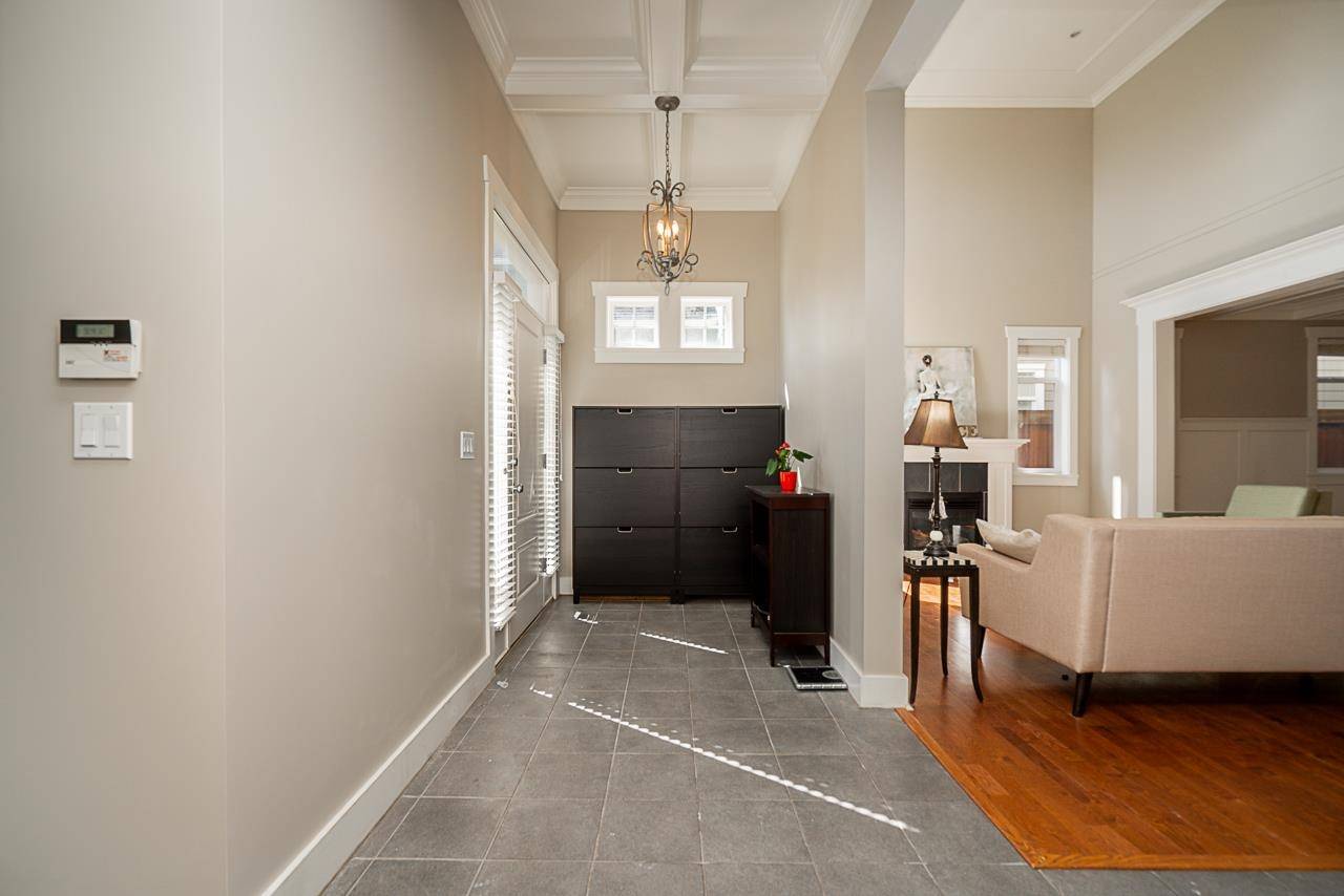 Richmond, BC V6Y 2S5,8591 Ash ST