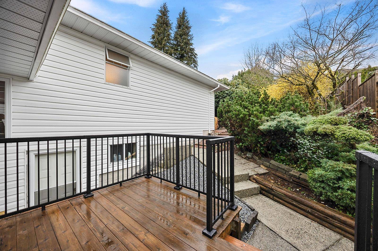 Coquitlam, BC V3C 5L2,2850 Mara DR