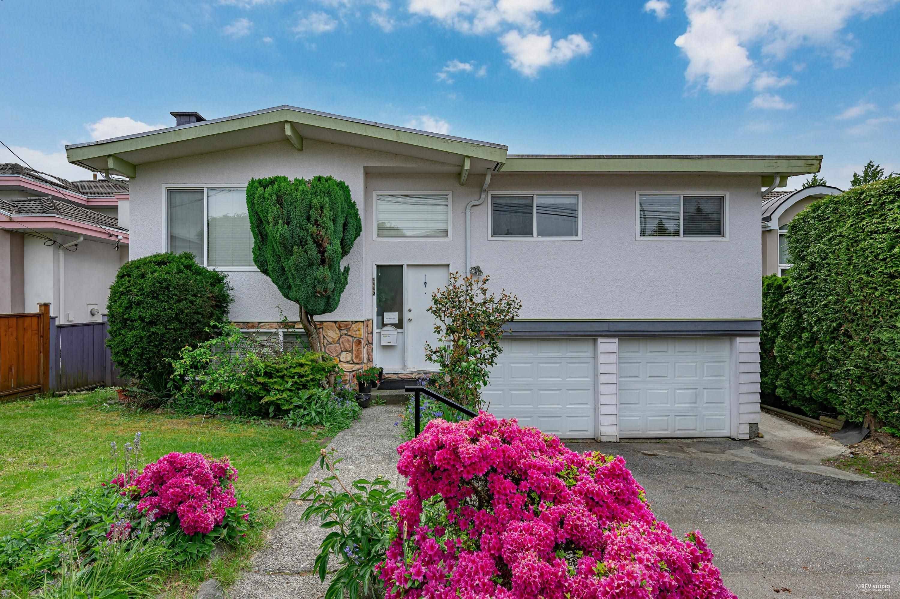 Burnaby, BC V5J 2A3,4440 Rumble ST