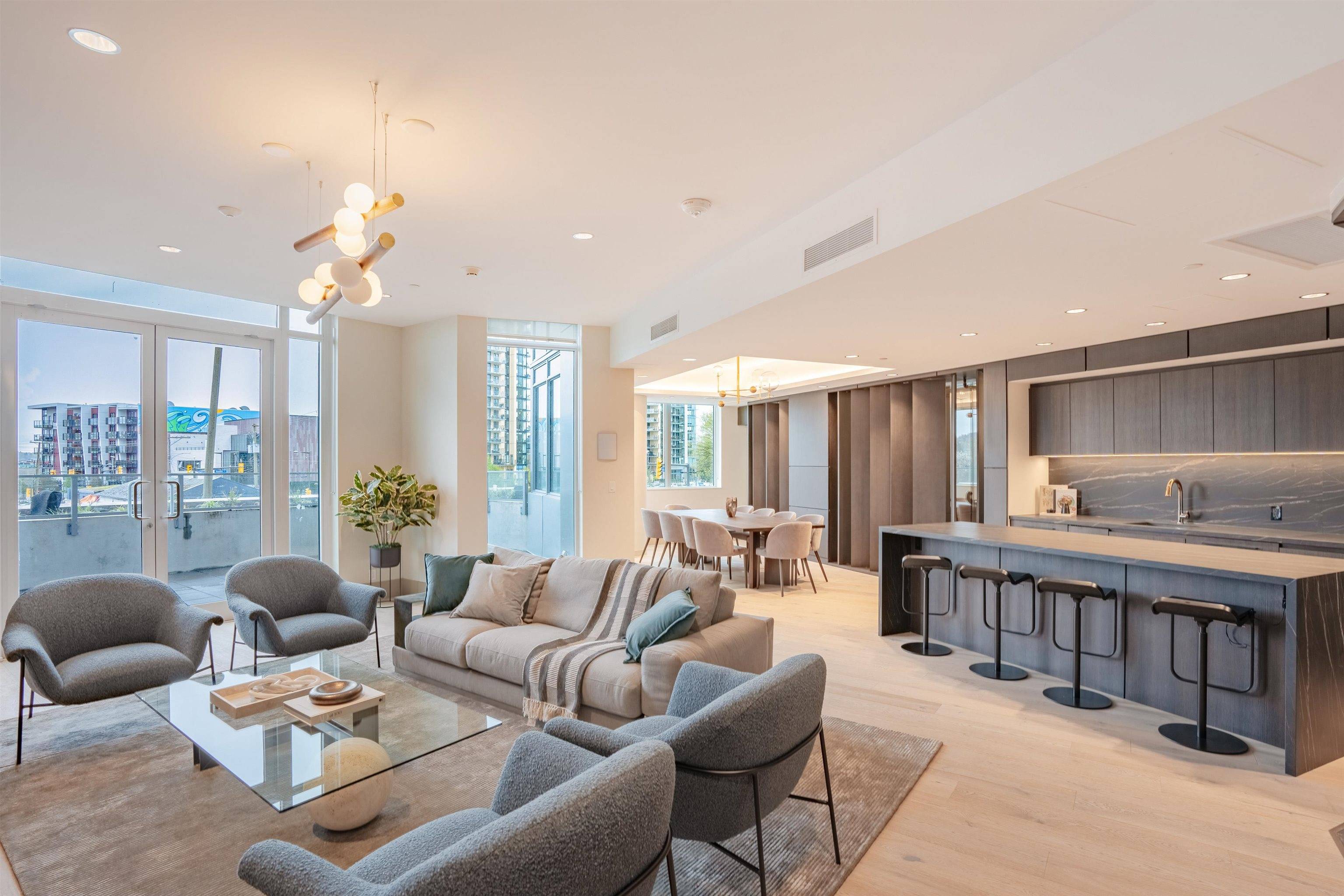 North Vancouver, BC V7J 0B6,1500 Fern ST #2201