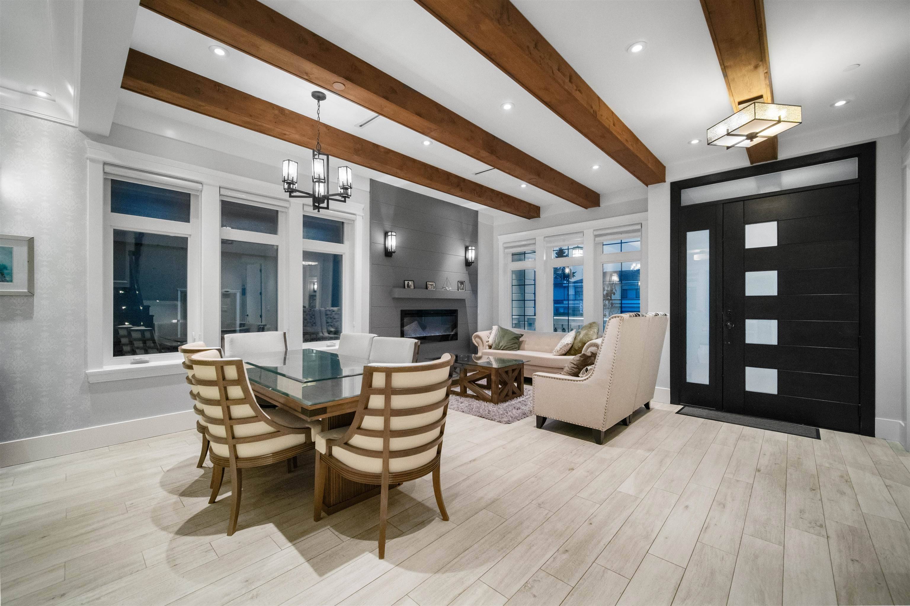 Vancouver, BC V5X 1N3,459 E 55th AVE
