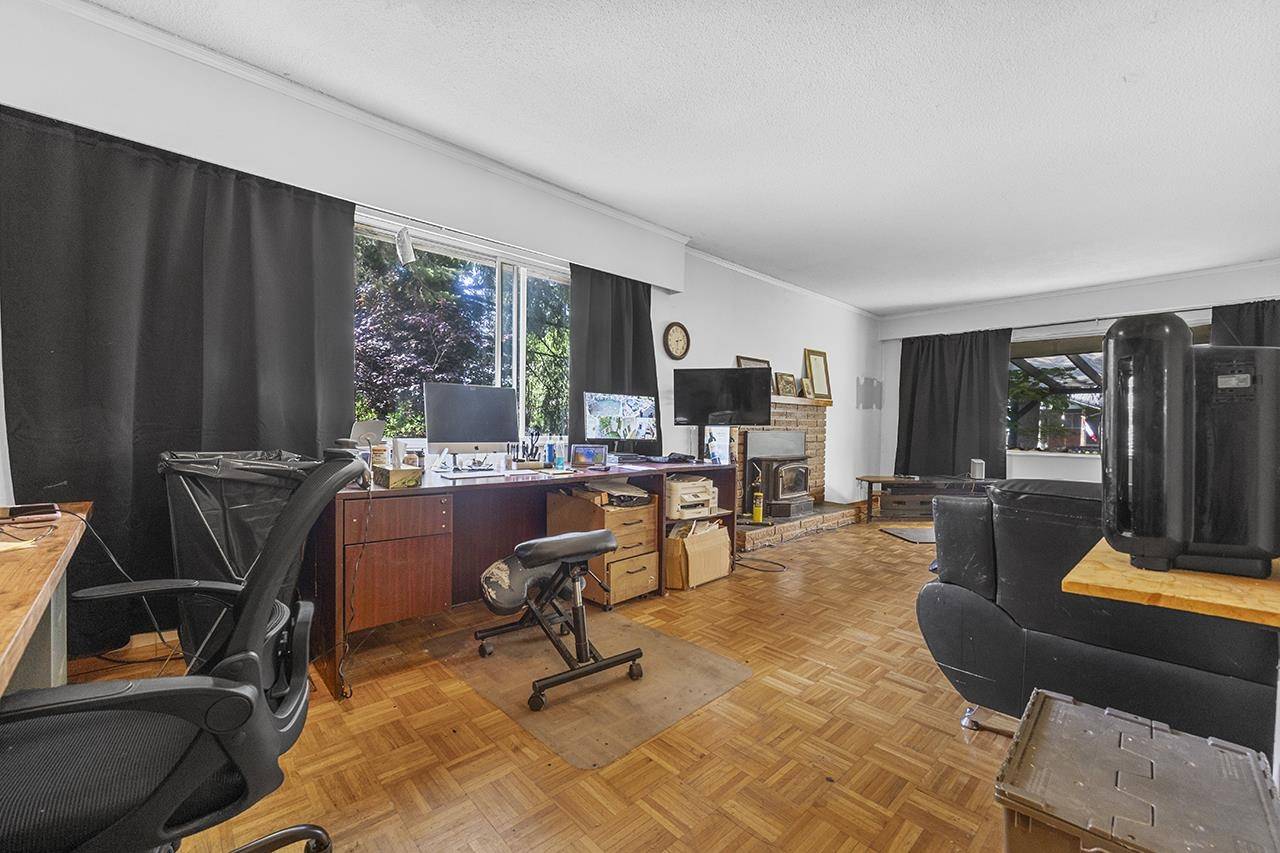 Maple Ridge, BC V2X 2Y3,21670 119 AVE