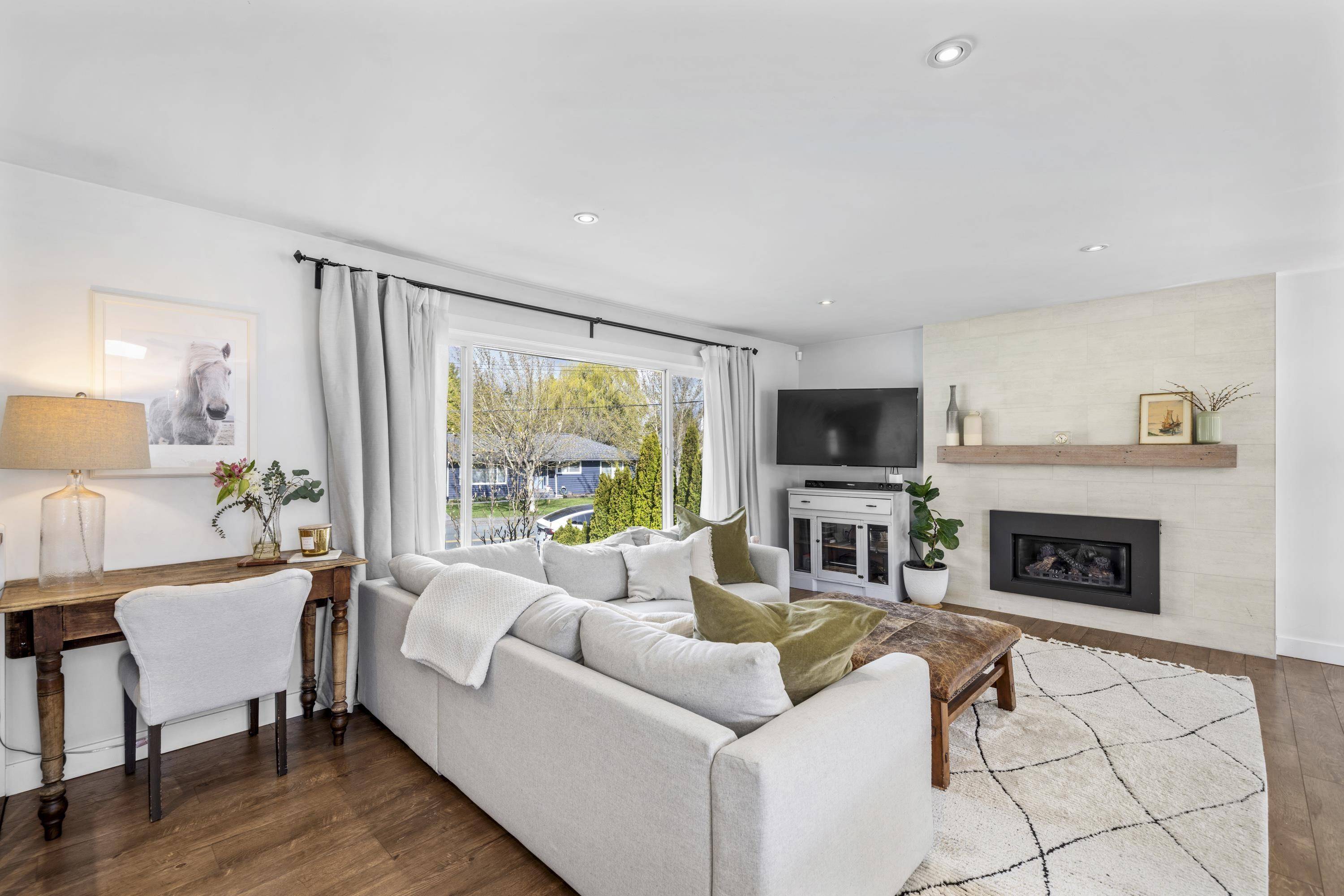 Delta, BC V4M 3C9,856 53a ST
