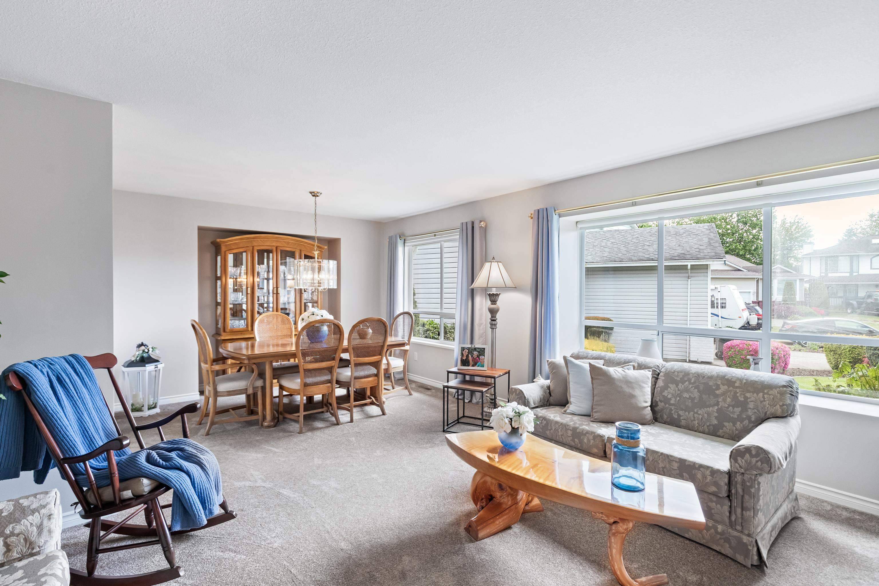 Pitt Meadows, BC V3Y 2E1,12235 Cypress CT