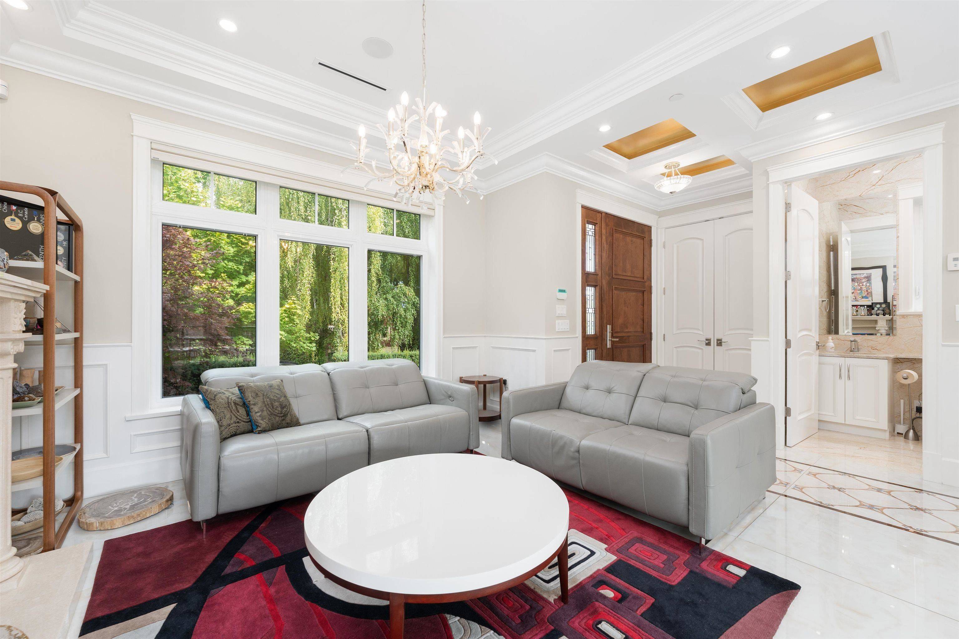 Vancouver, BC V6R 1V7,4650 W 6th AVE