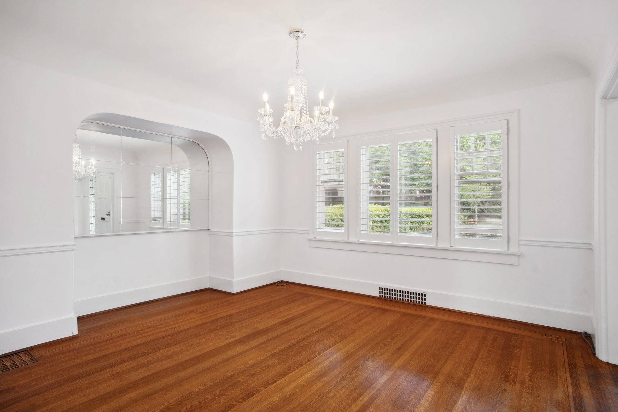 Vancouver, BC V6M 3A8,5909 Cartier ST