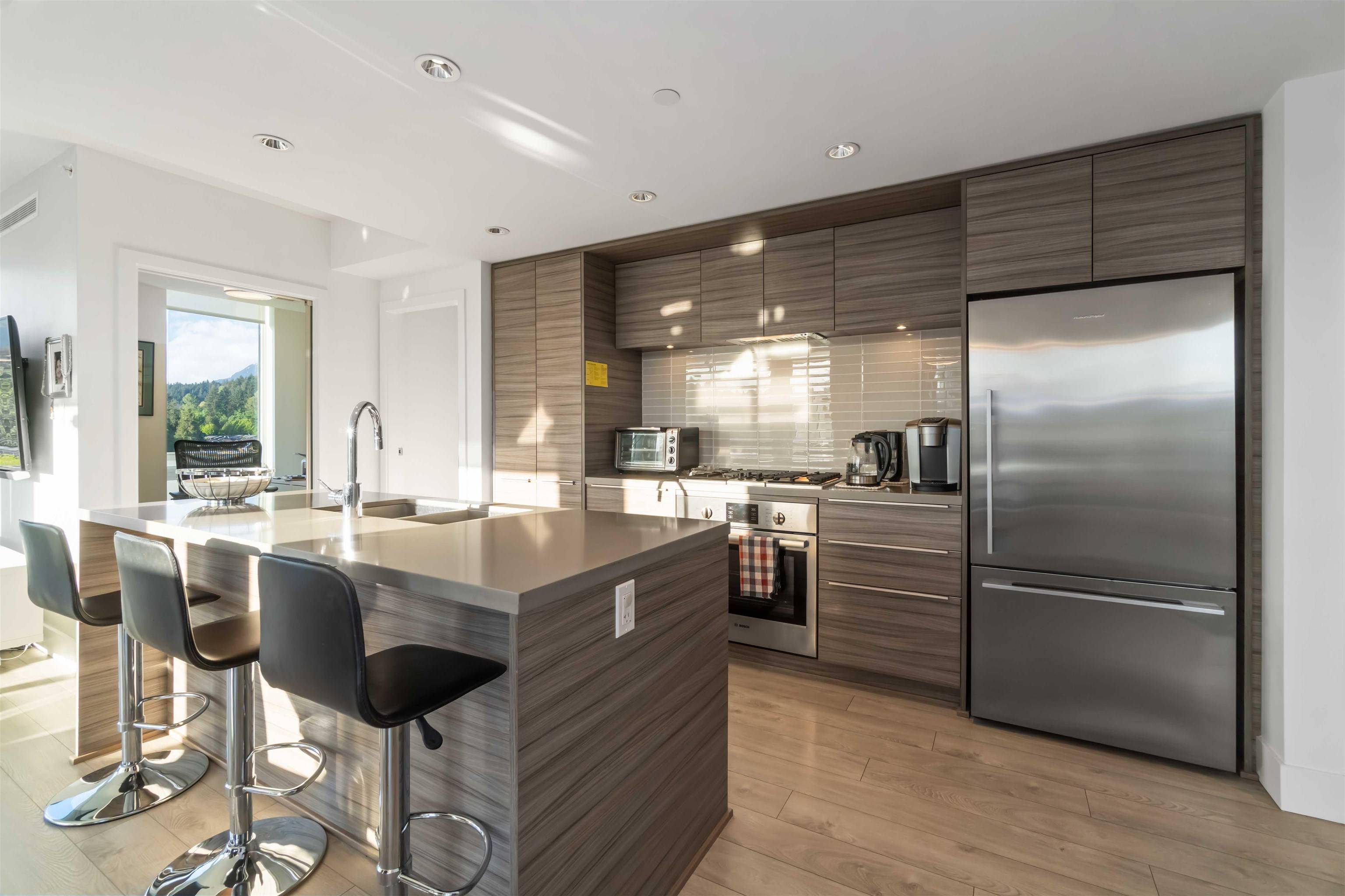 North Vancouver, BC V7J 0A9,1550 Fern ST #808