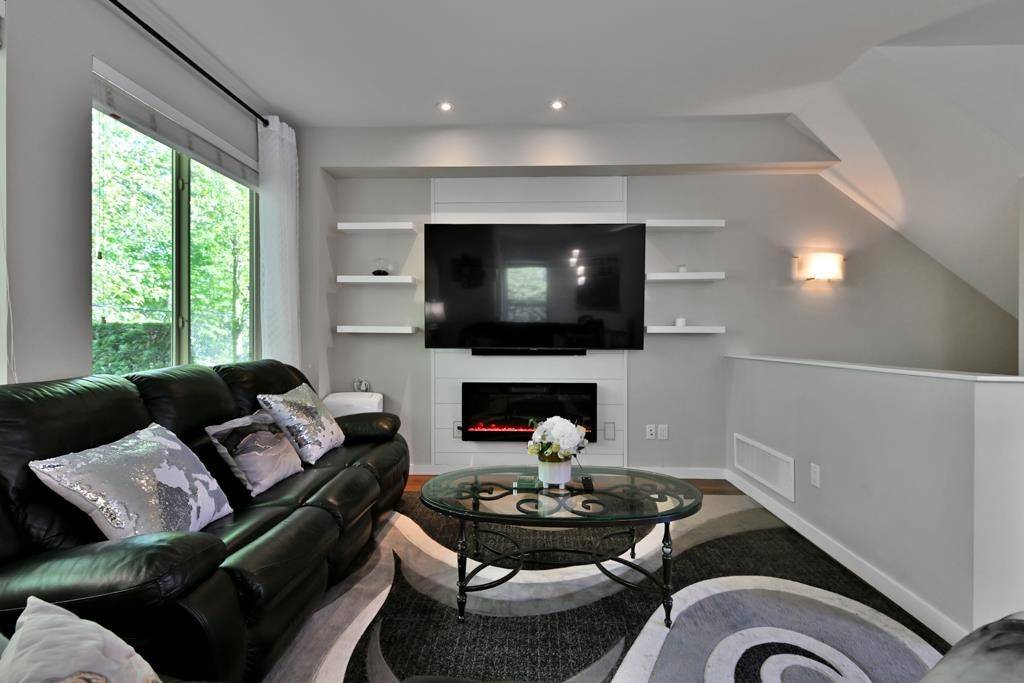 Abbotsford, BC V2S 0B1,34248 King RD #31