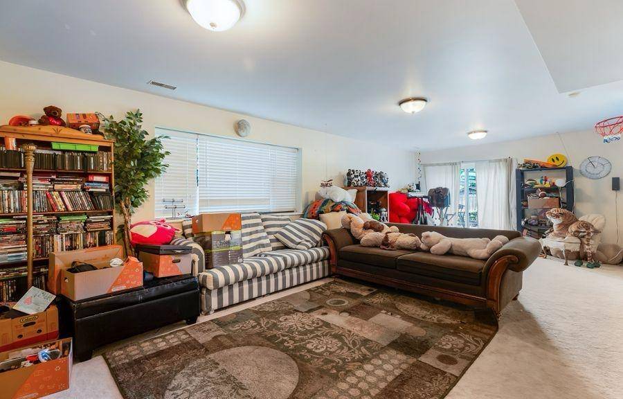 Tsawwassen, BC V4M 2C8,5116 Winskill DR
