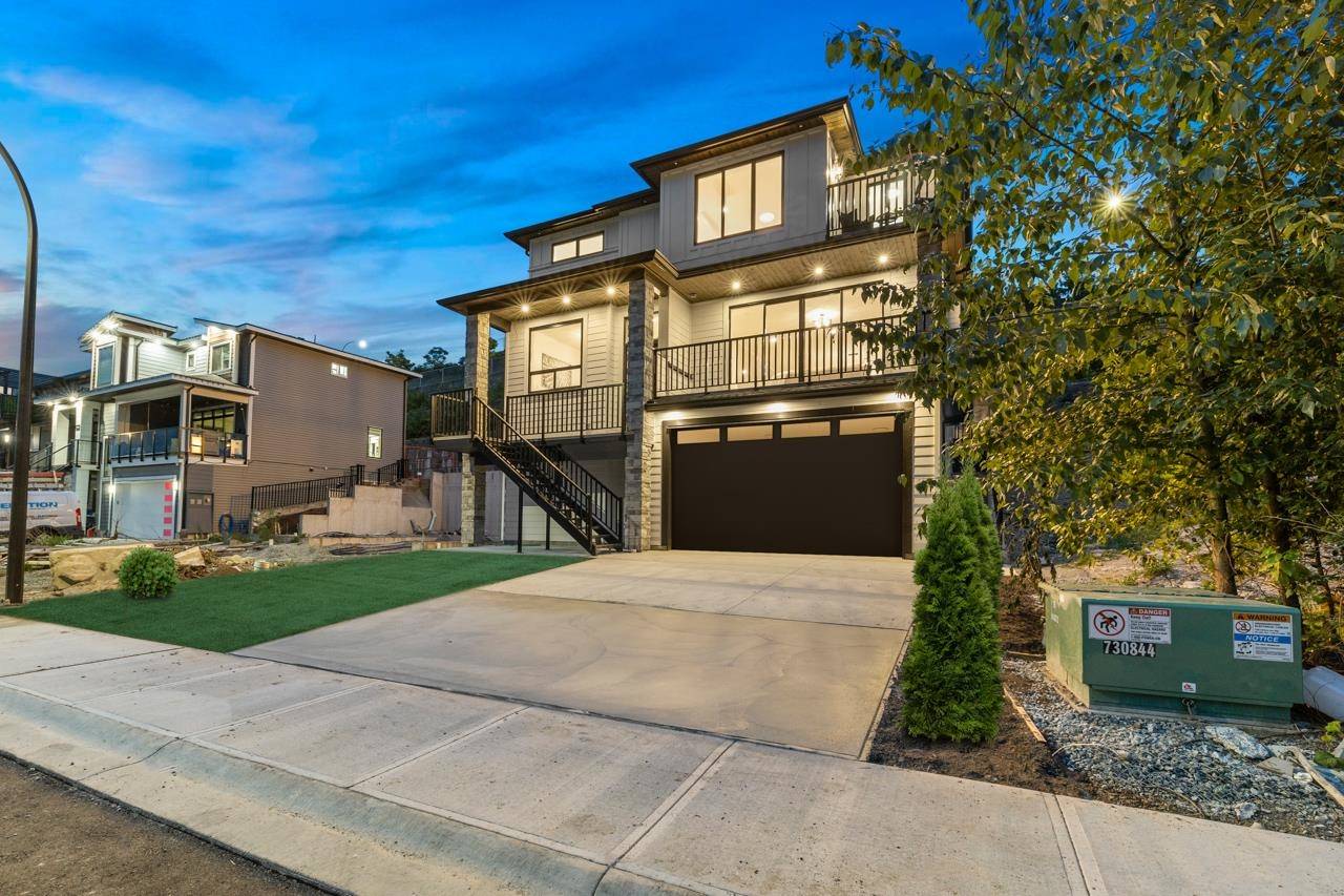 Maple Ridge, BC V2W 0K3,10490 Mcveety ST