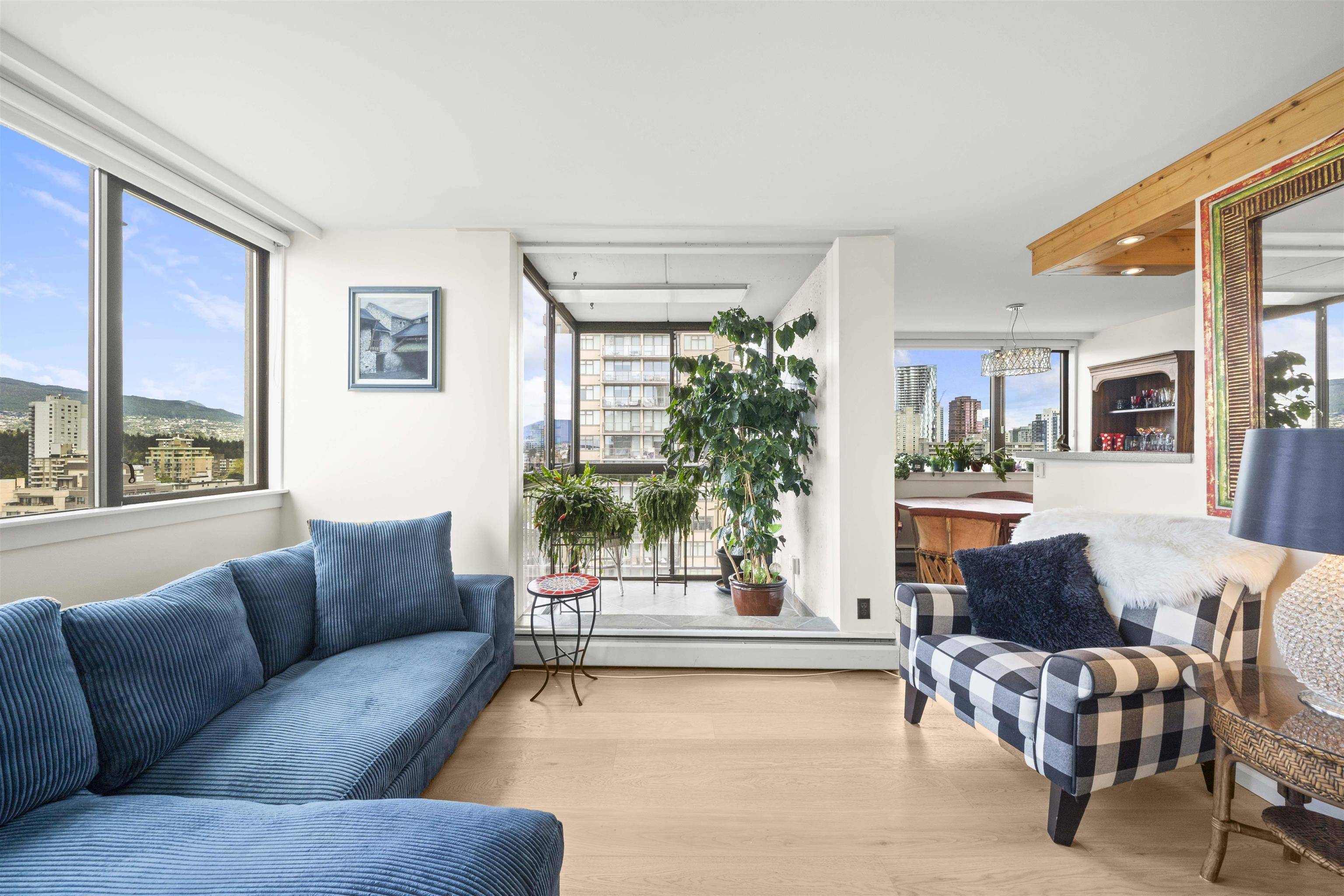 Vancouver, BC V6G 2Z1,1740 Comox AVE #1603