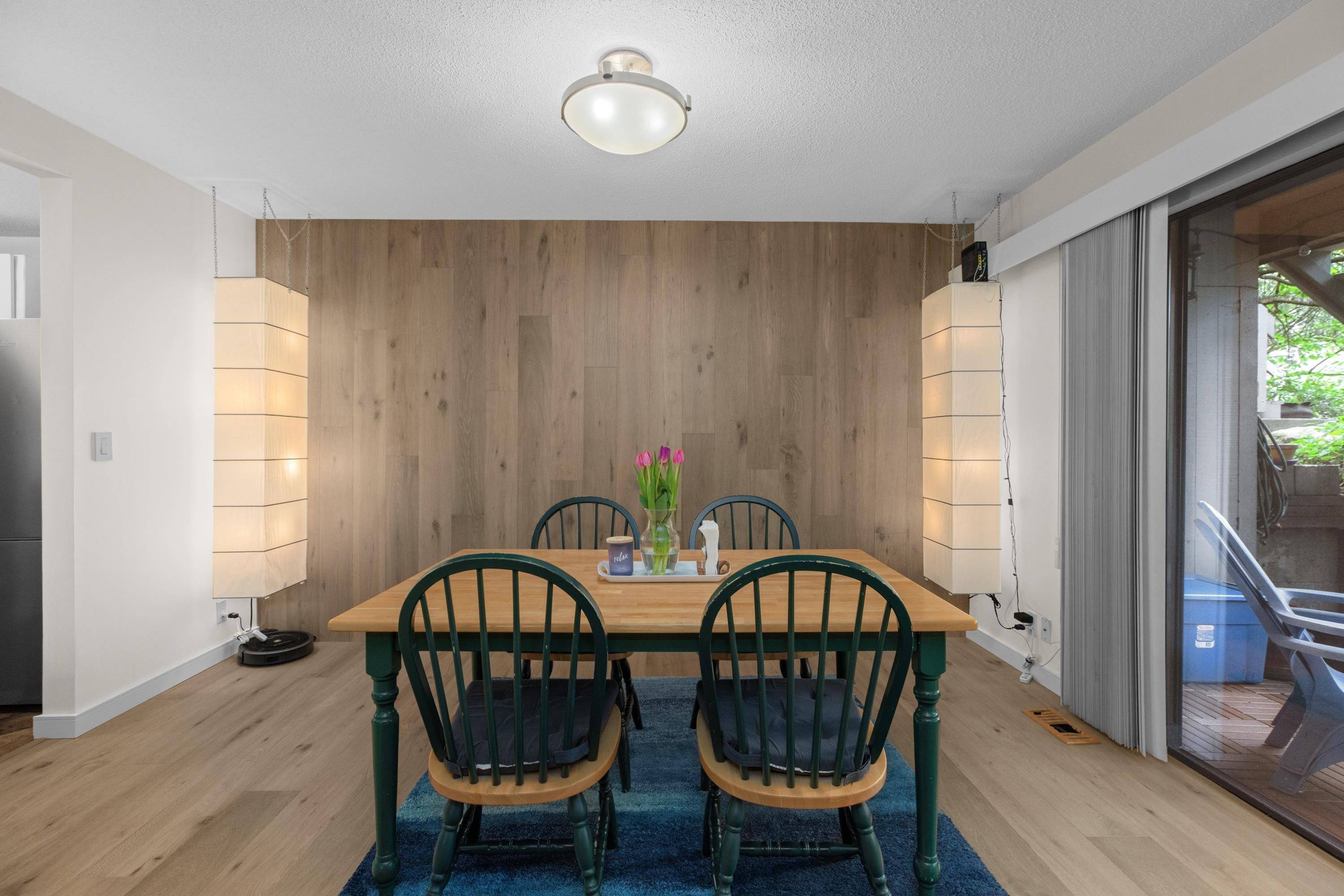 North Vancouver, BC V7R 4H4,2925 Capilano RD