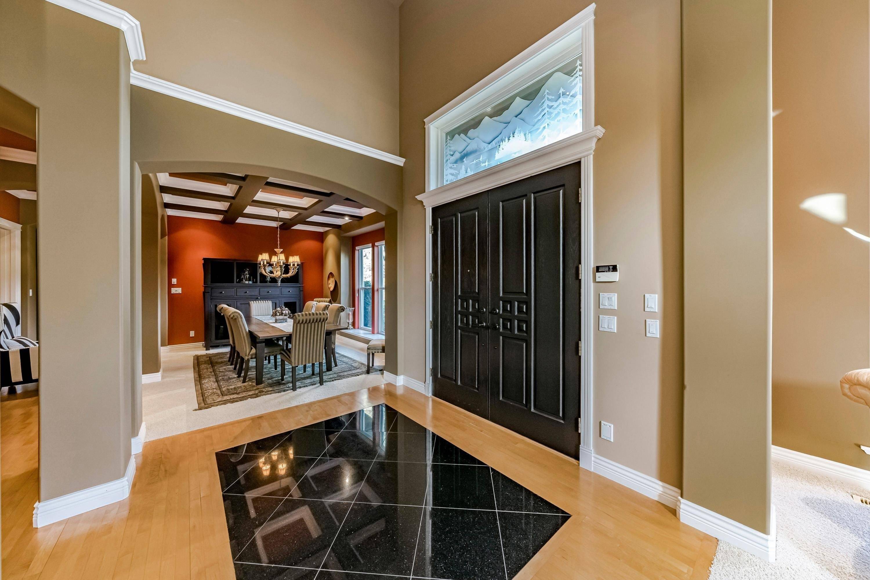 Surrey, BC V4A 9W5,13208 23a AVE