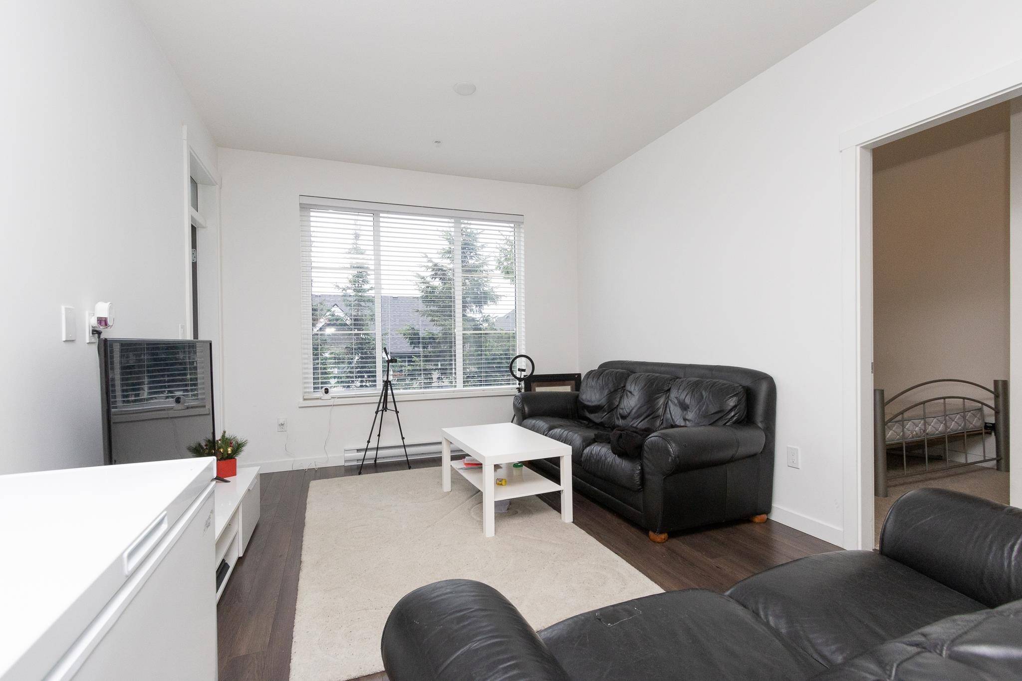 Surrey, BC V4N 0Y9,15835 85 AVE #313