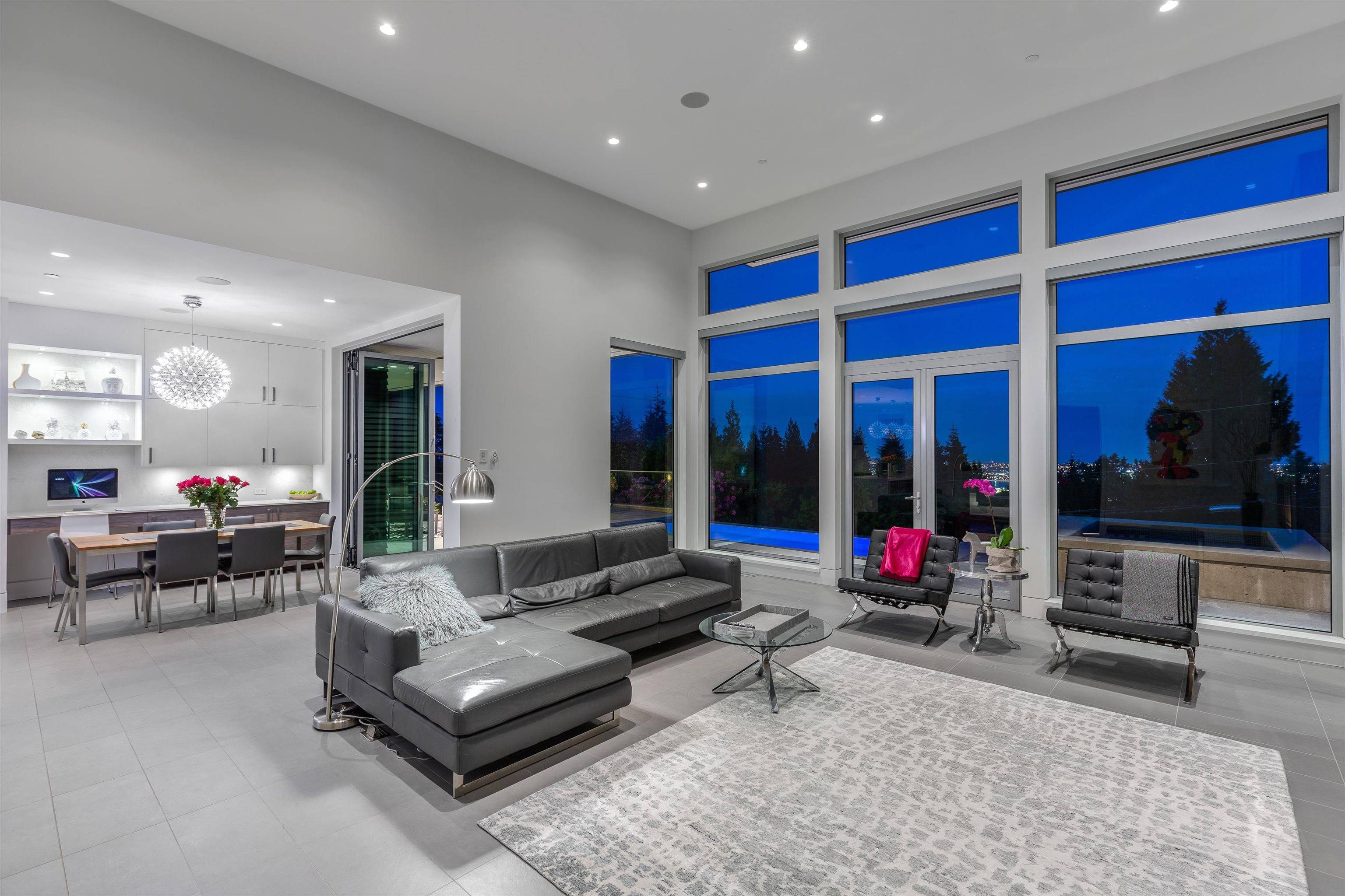 West Vancouver, BC V7S 1Z3,1065 Groveland RD