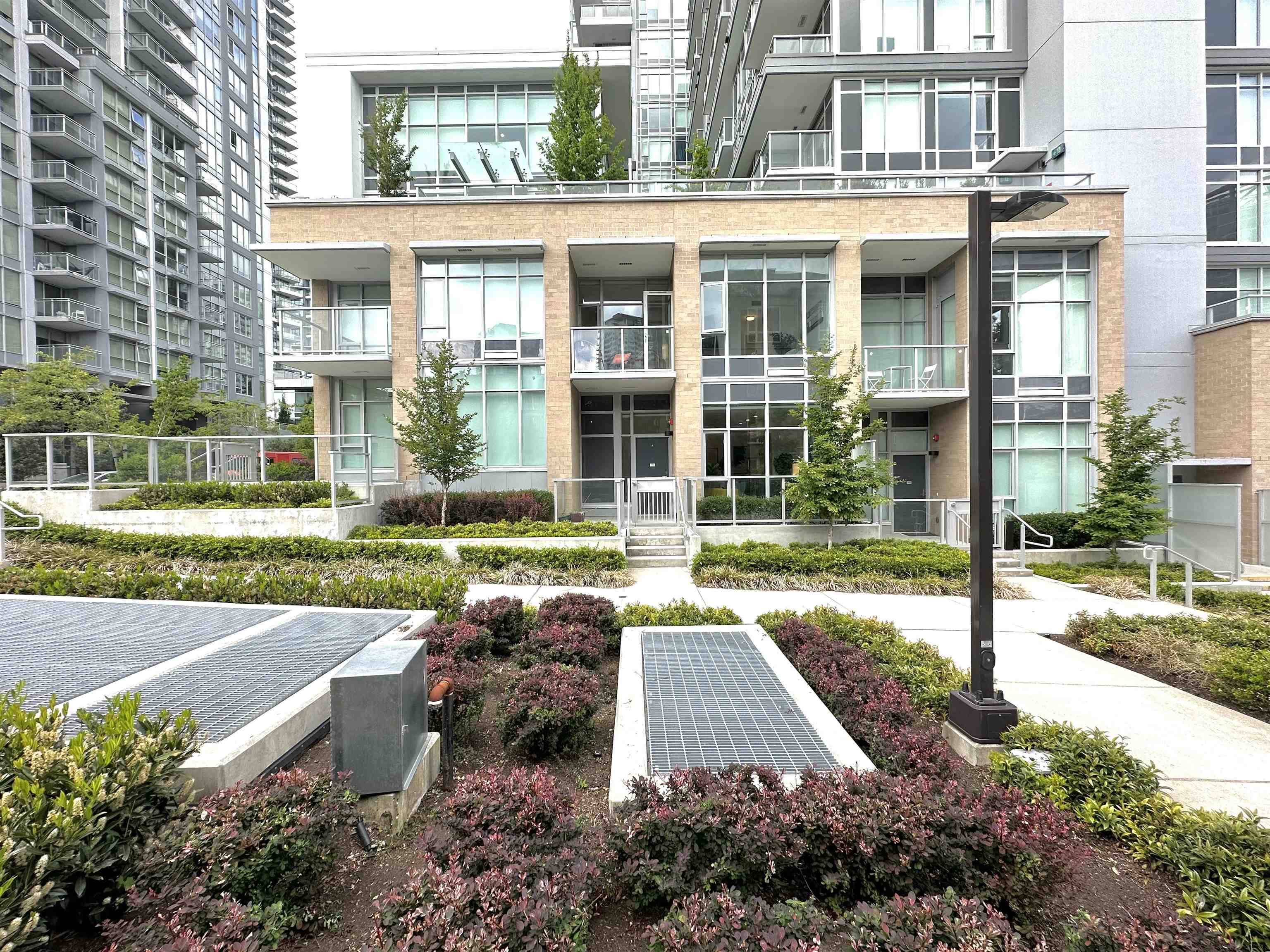 Surrey, BC V3T 0S1,13350 Central AVE #5