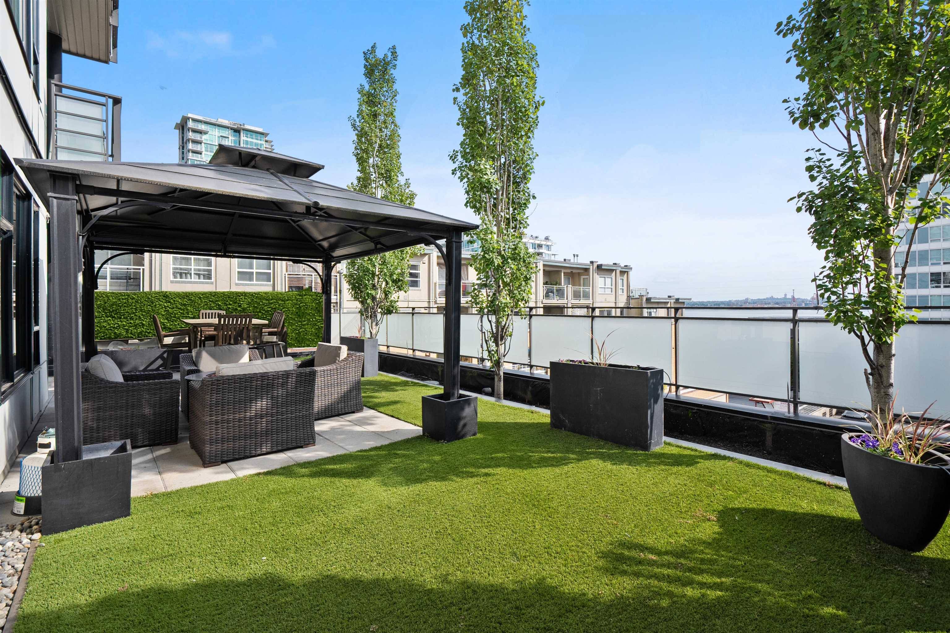 North Vancouver, BC V7M 0E5,123 W 1st ST #212