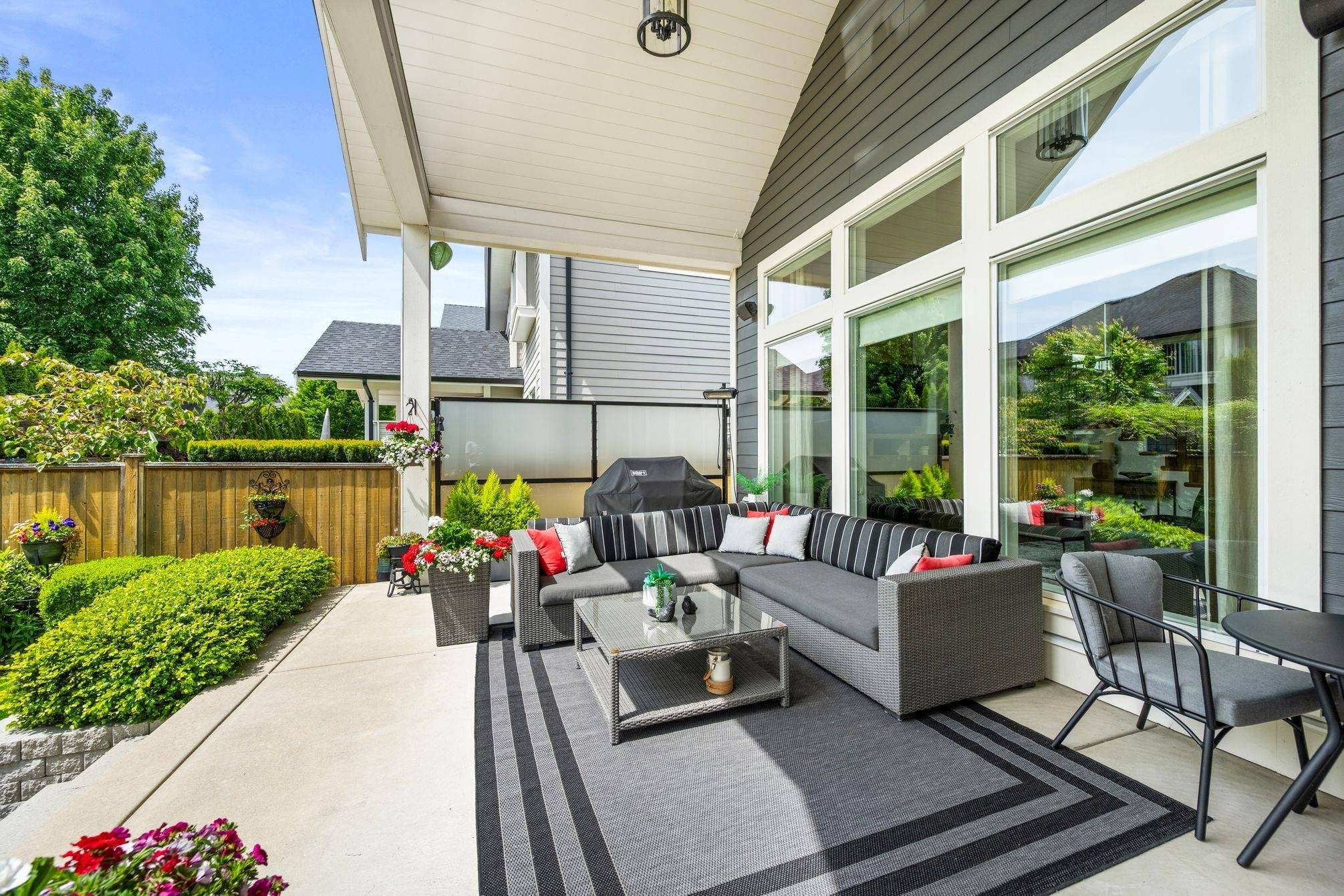 Surrey, BC V3Z 0M7,16758 22a AVE