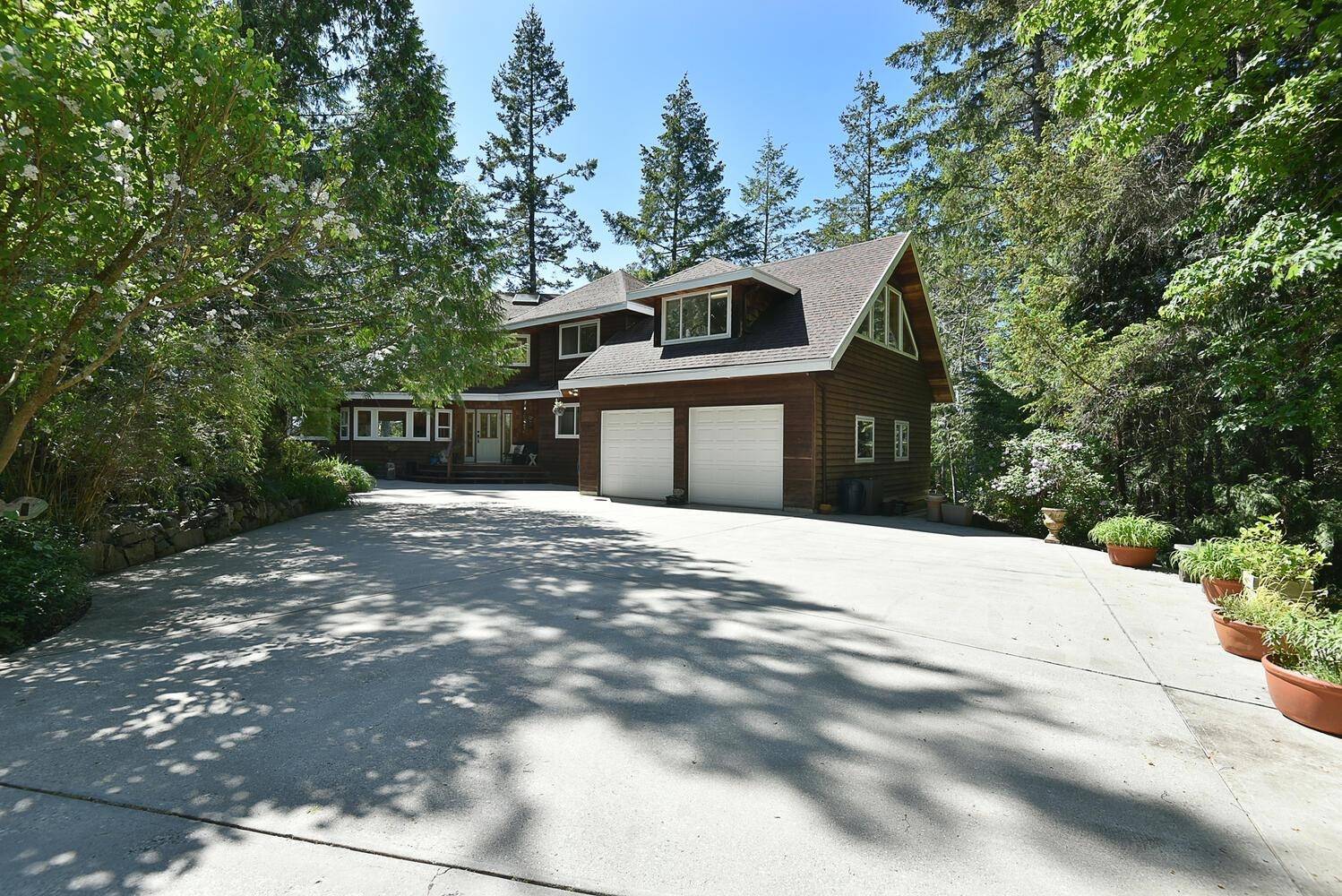 Halfmoon Bay, BC V7Z 1B2,8852 Redrooffs RD