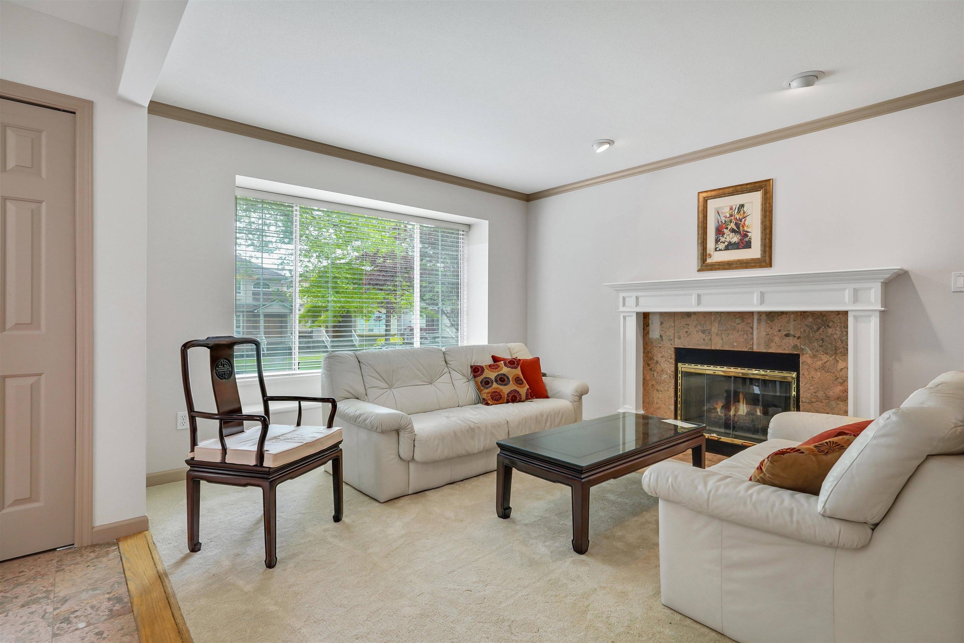 Vancouver, BC V6P 2E3,823 W 62nd AVE
