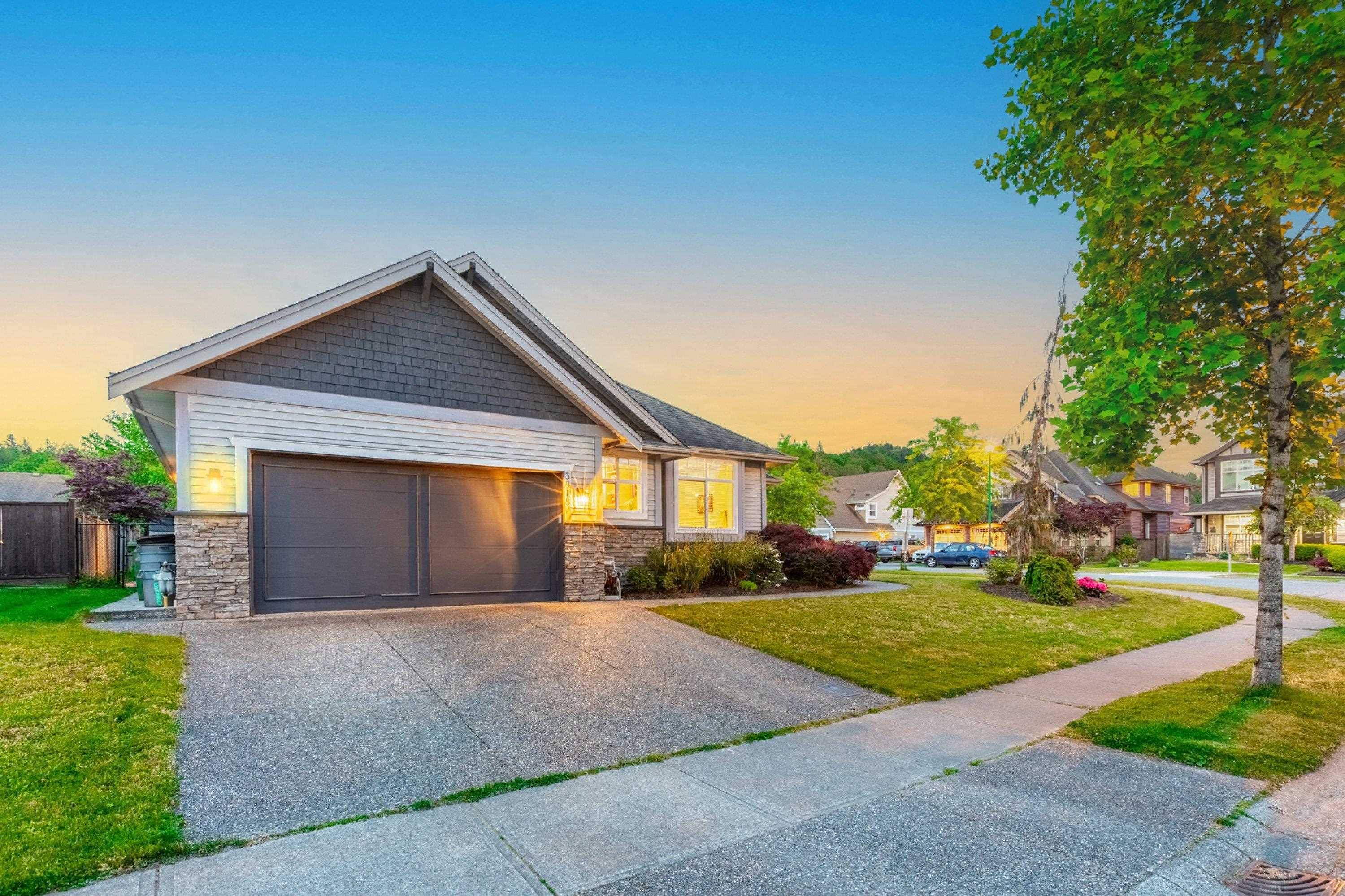 Abbotsford, BC V3A 0A1,3818 Caves CT